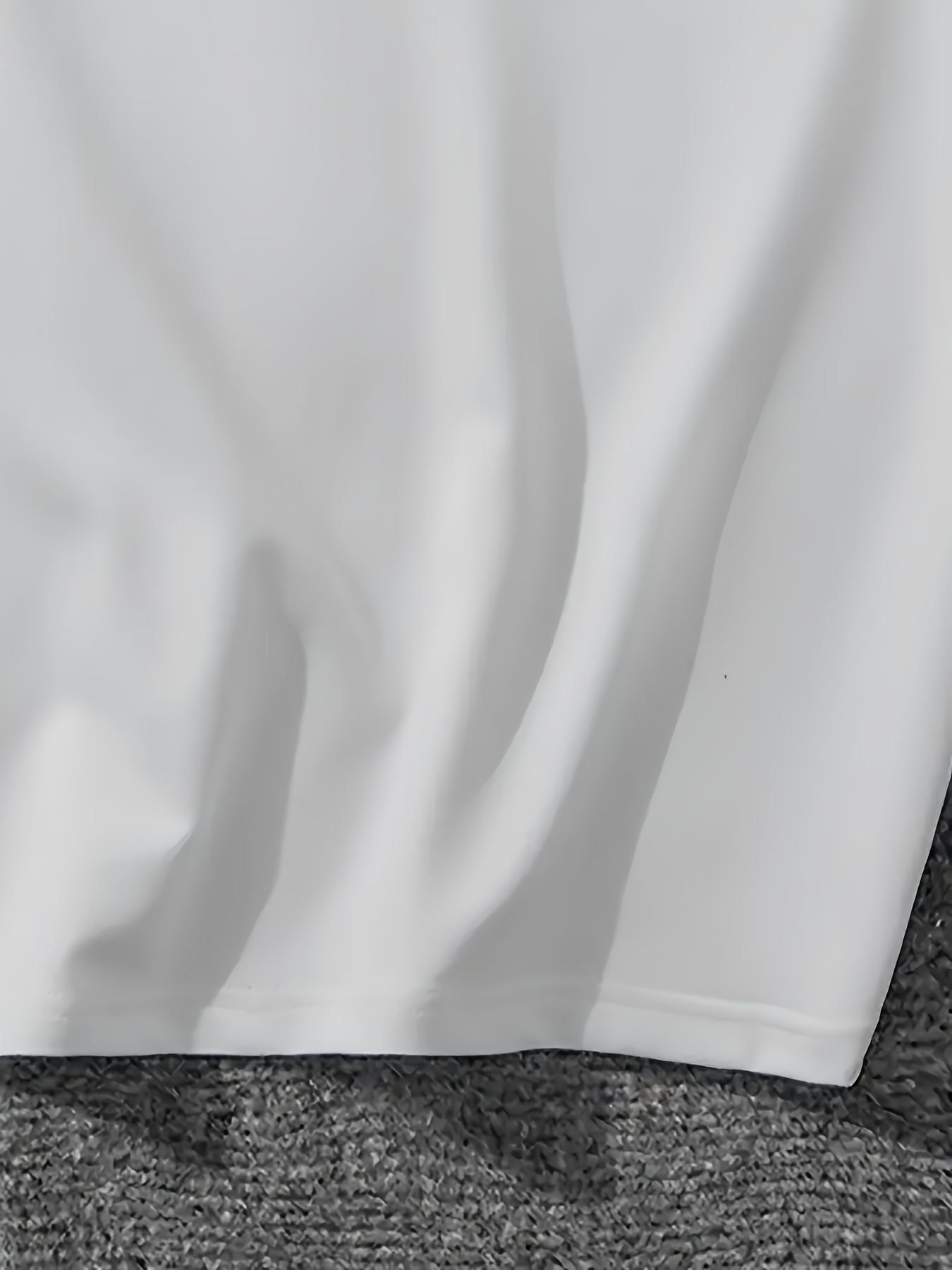 Men's Fashion Printed T-Shirt with Perfect Combination of Poker Cards and Dice Design