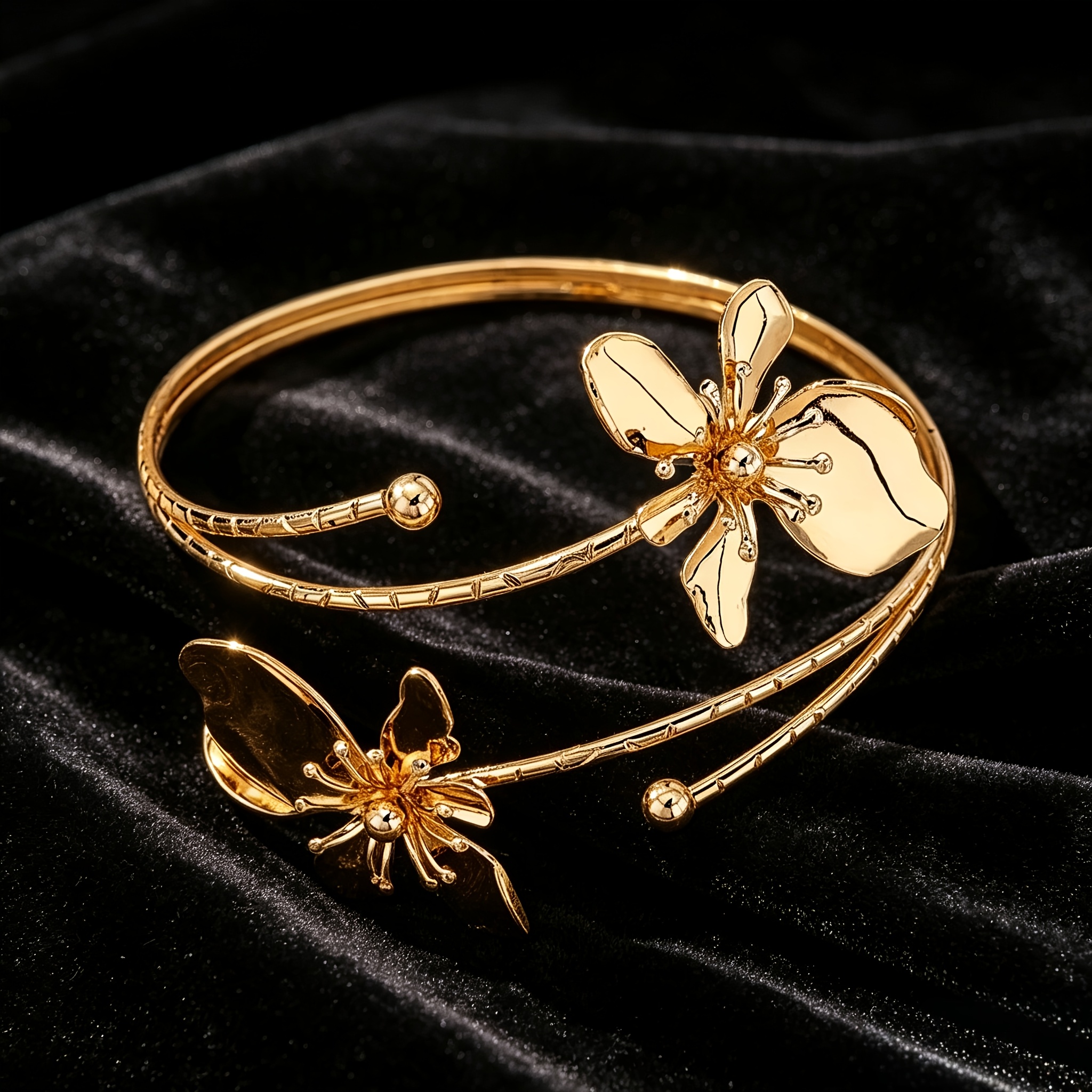 Exquisite Floral and Leaf Irregular Design Arm Cuff