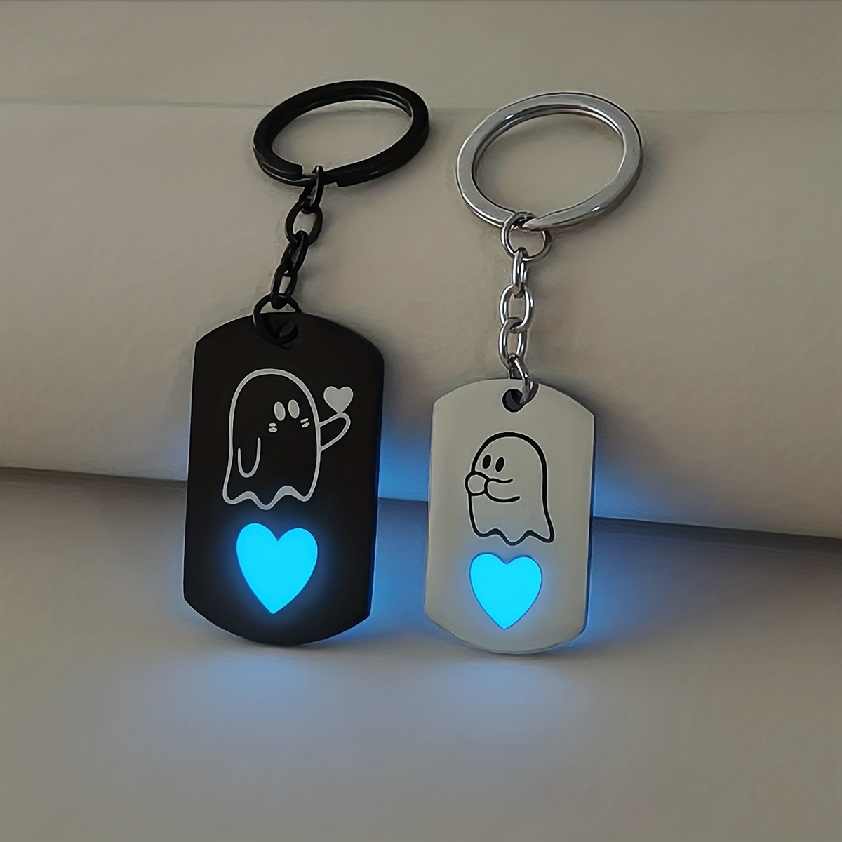 TEMU 2pcs/sets Of Luminous Heart-shaped Fairy Heart-shaped Pattern Pendant Couple Keychains Are Perfect Accessories For Valentine's Day Gifts