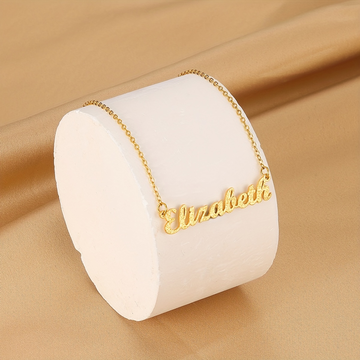 TEMU Collier avec nom en acier inoxydable gravé personnalisé - lisse et embellissements brillants, un cadeau idéal pour les anniversaires, les fêtes