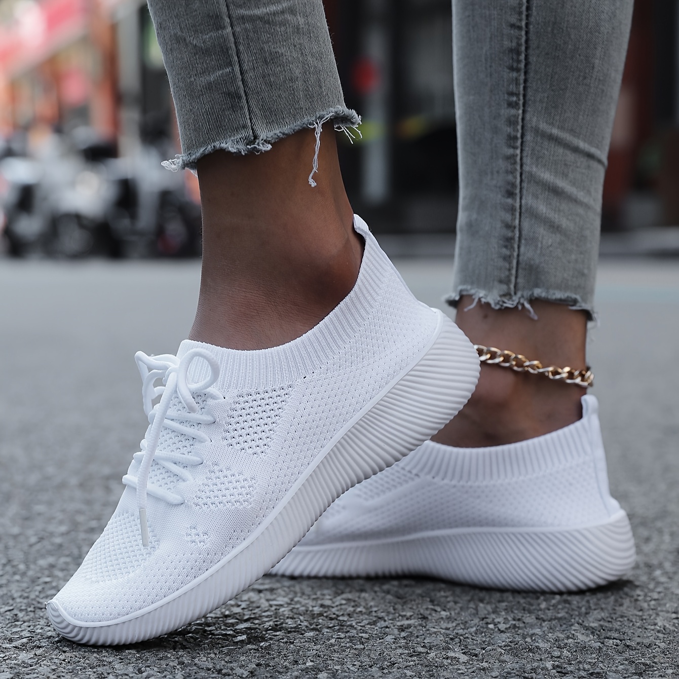 Lightweight Breathable Knitted Sports Shoes For Women And Summer, Featuring An Eva Sole And A Striped Design For Athletic Support