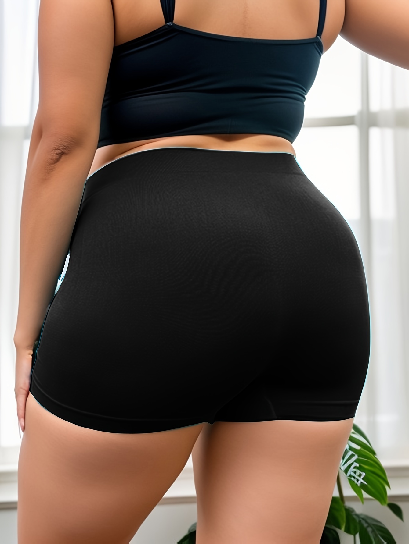 Women's Simple Panty, Plus Size Solid Seamless Elastic Waist Comfort & Soft Boy Shorts