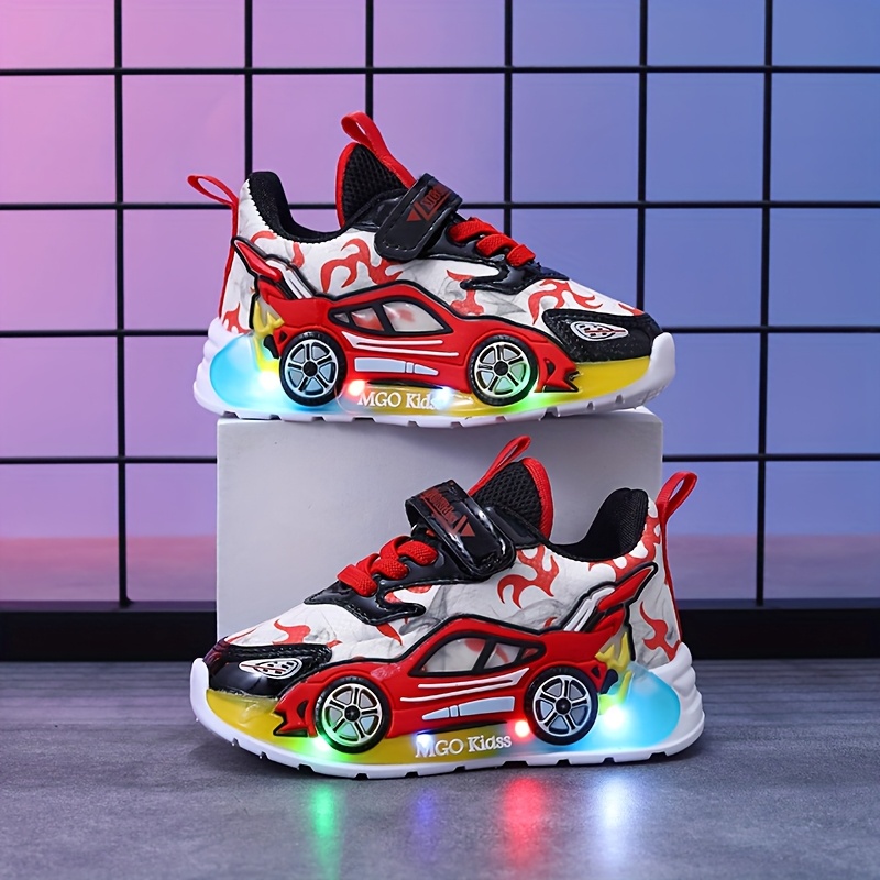 2025 Lente Nieuwe Stijl Verlichte Schoenen voor Jongens en Meisjes, Cartoon Hardloopschoenen met Verlichting, Geschikt voor Jongens van 1-6 jaar.