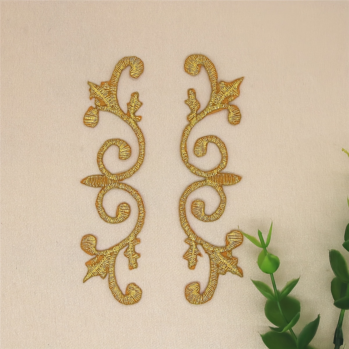 2pcs Hollow Small Size Embroidery Hot Melt Glue Backing Cloth Sticker For Clothing Hats Bags Handmade Additions