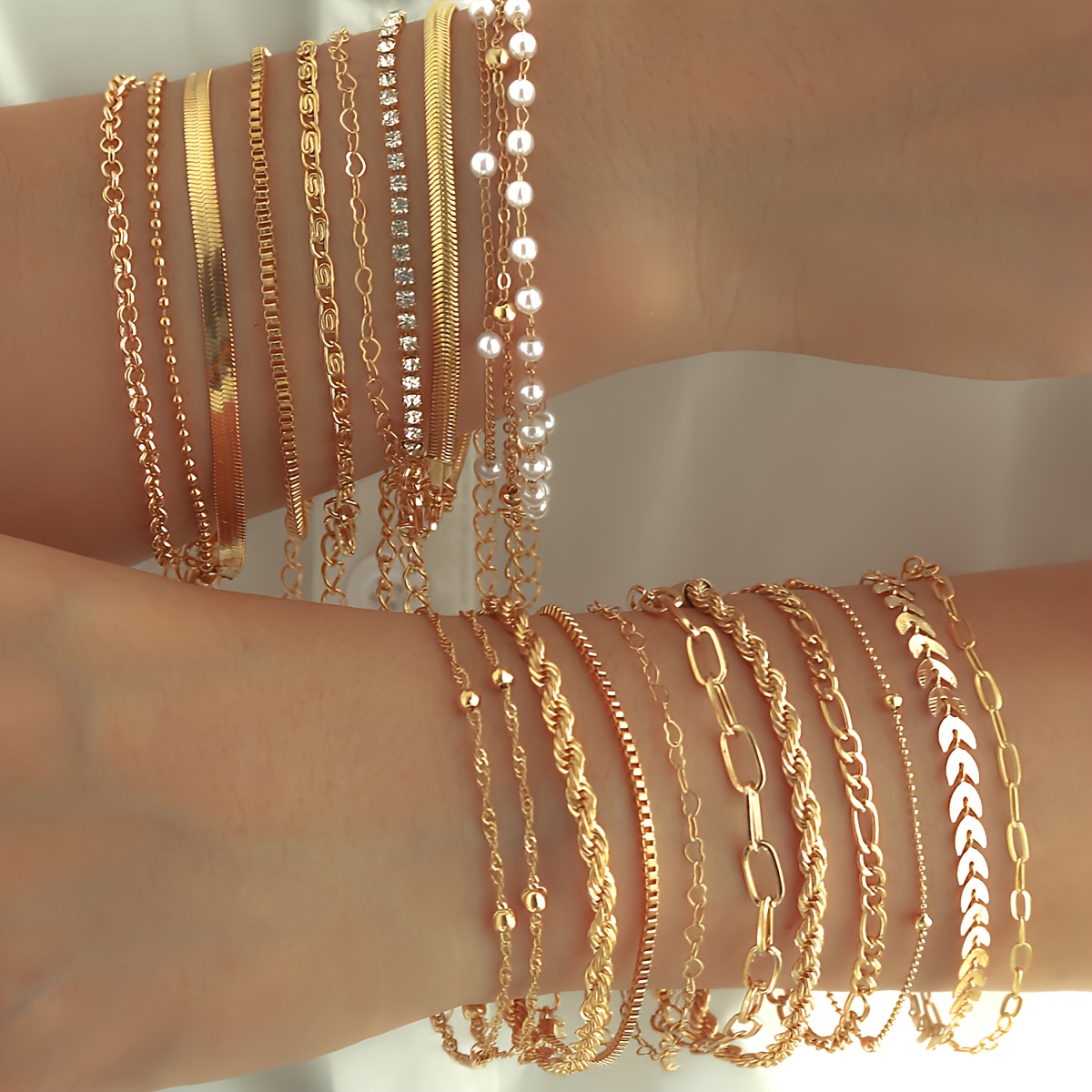 E-shop 22-teiliges Bohemian Elegant Style Damen Armband Set mit glänzenden künstlichen Strasssteinen , Vintage kreative Herz-Kette, Kubanische Kette,
