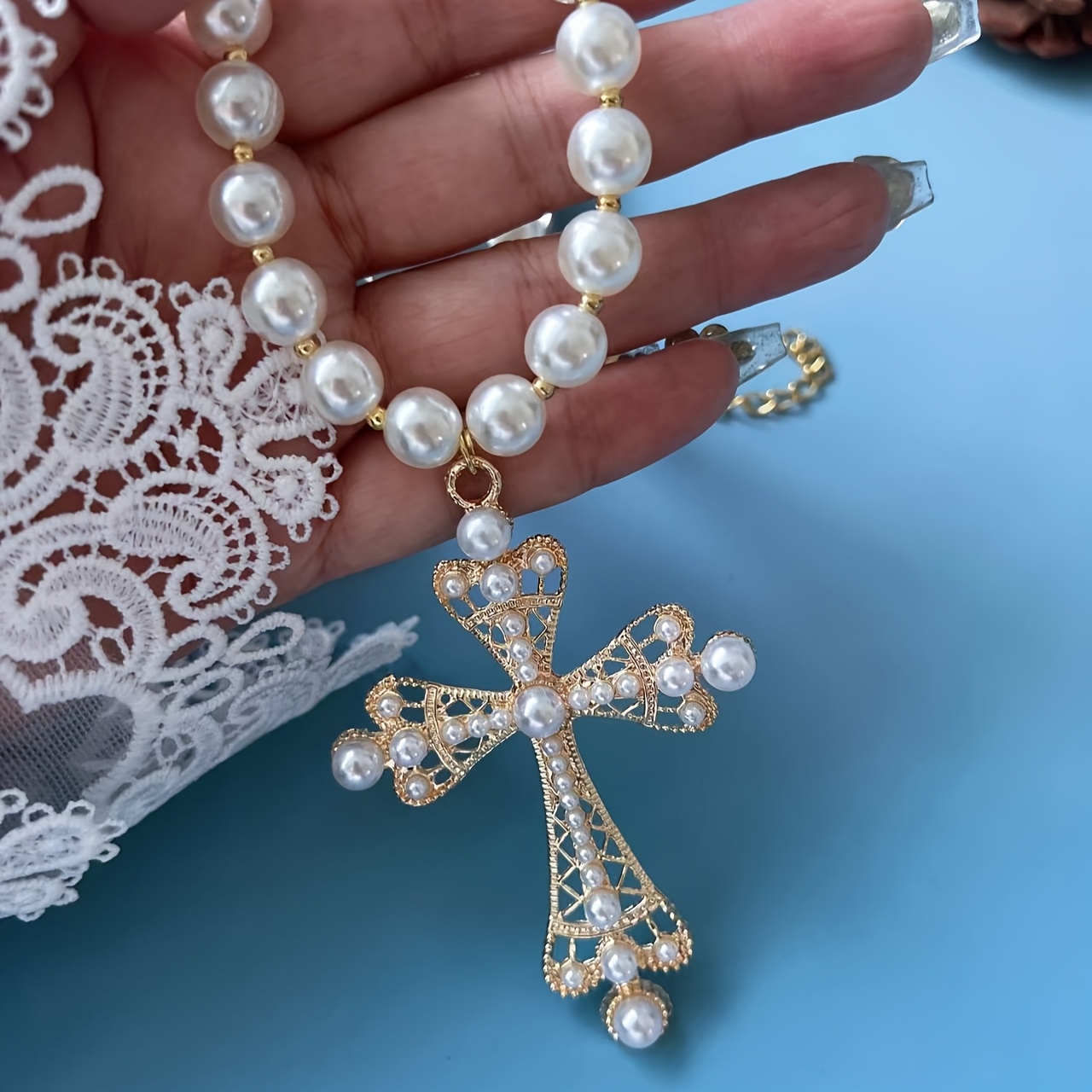 Collana in perle e Croce in Strass – Alessandra Avallone