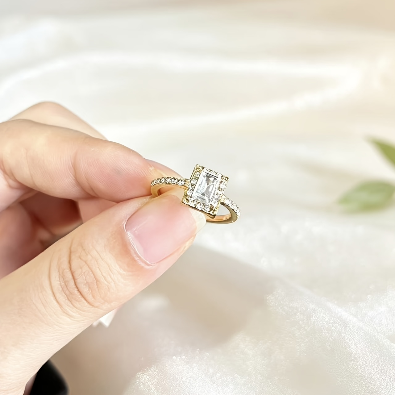 Image of 1pc Light Luxury Zirconia Ultra-shimmering Ring, Ins Niche Cold Style Exquisite Band Open Style Women's Trendy Suitable For Wedding, Prom, Holiday Gift