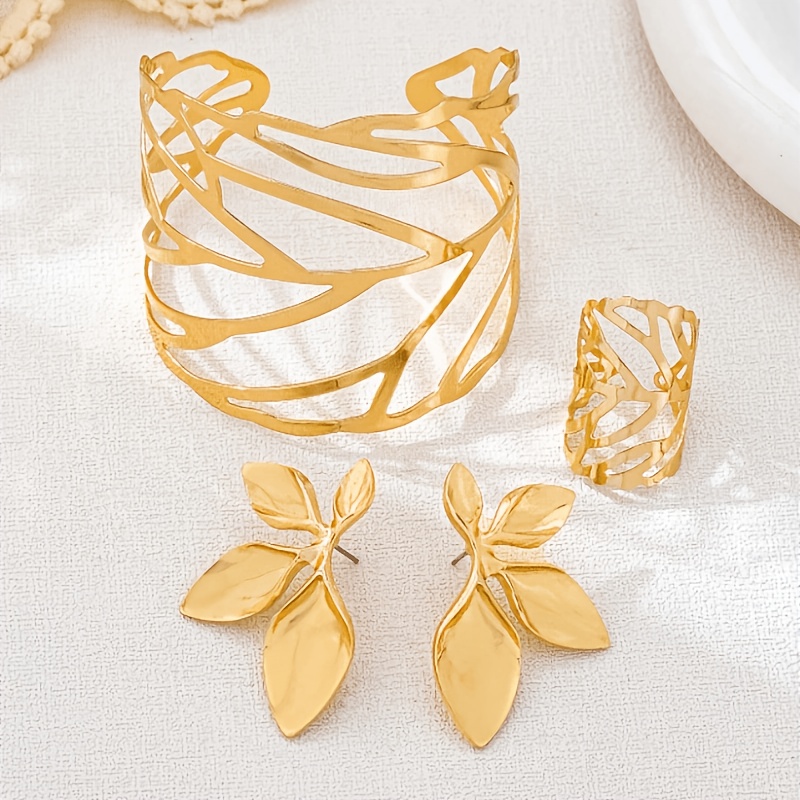 TEMU Set da 4 pezzi di gioielli da donna, gioielli in metallo, design traforato per traspirabilit�, placcatura a lunga che non sbiadisce, per uso ,