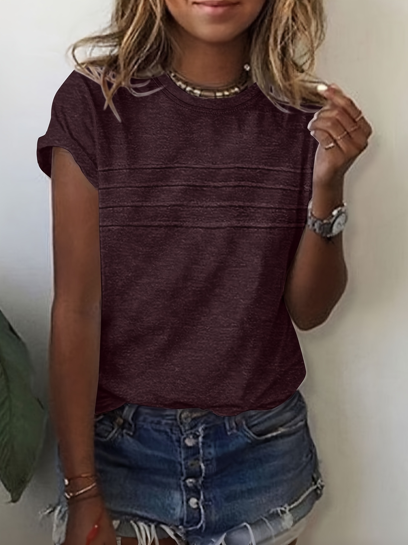 Women'S Stylish Commuting Shirt with Pleated Design at The Chest, Round Neck, And Short Sleeves.