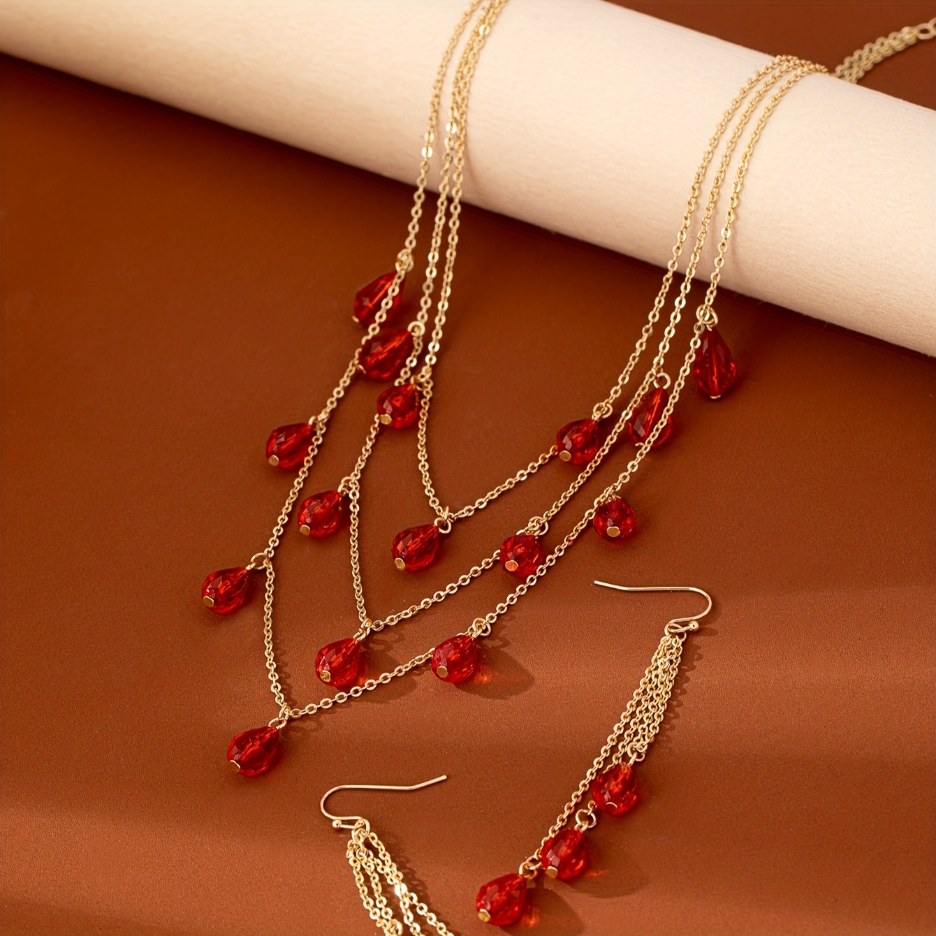 Stylish Women's Earrings & Necklace Set