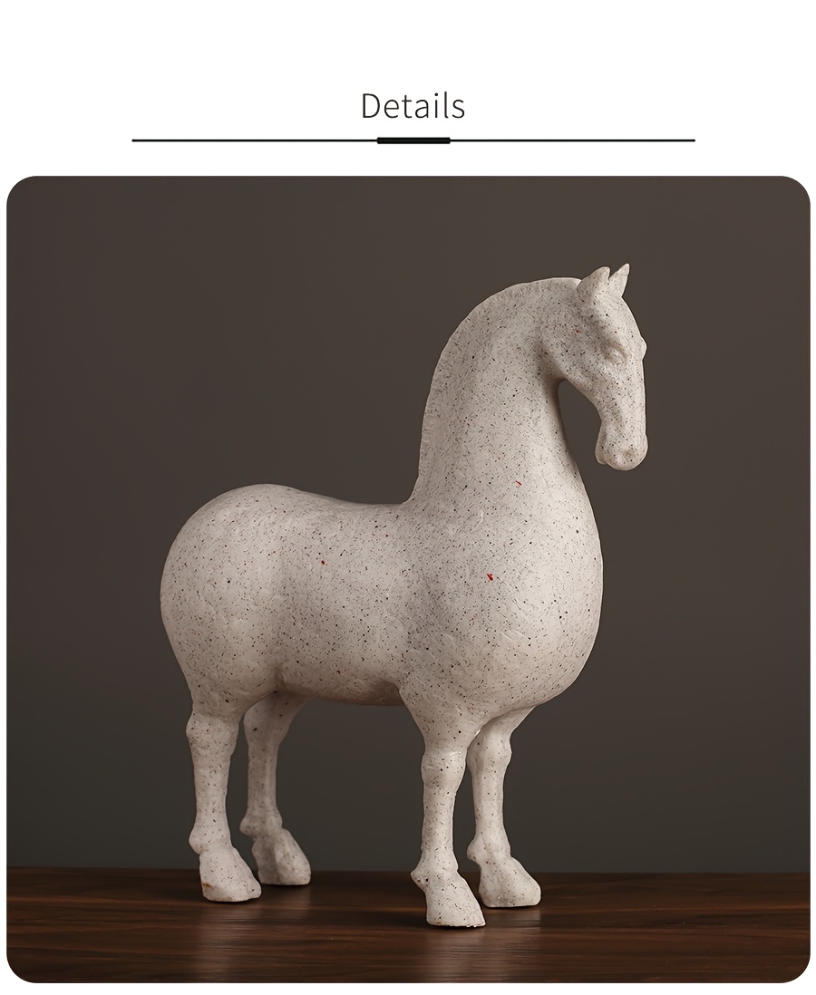 Resin Horse Figurine - Modern Decorative Horse Statue for Home Or Office Decor, Nordic Style Animal Ornament, Available in Brown Textured Or White Speckled End