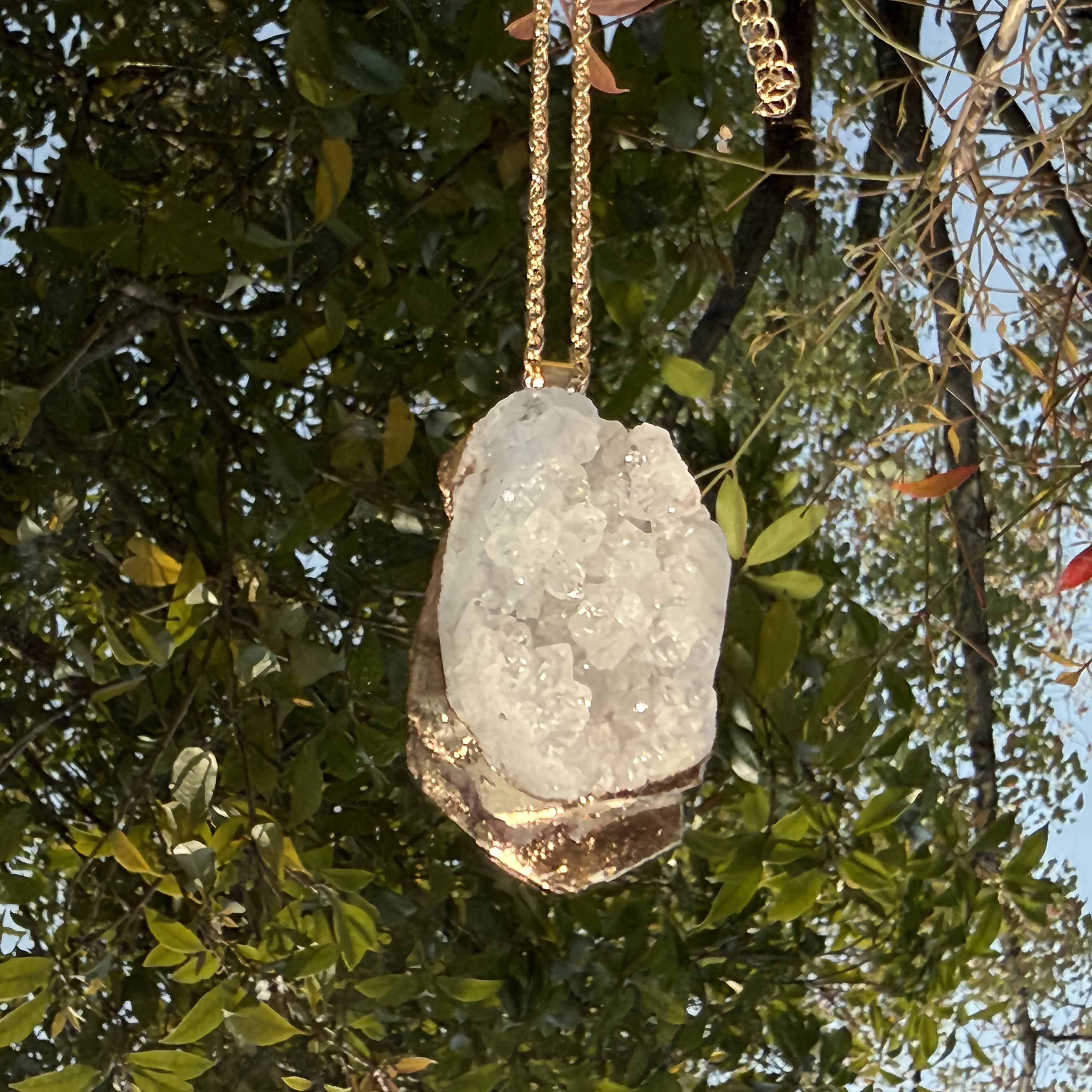 TEMU 1pc Of White Natural Stone Pendant Necklace,rock Quartz Necklace,jewelry Gift For Mother's Day/wedding/music Festival