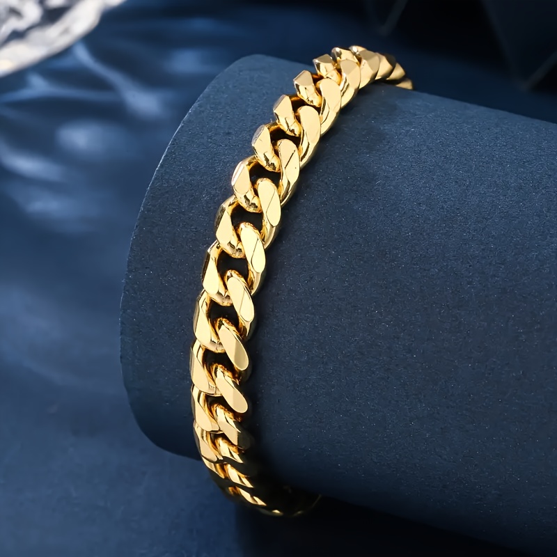 

A Stylish Classic Cuban Nk Chain Bracelet That Is Elegant, Luxurious, Sexy, Retro, Rock, And Hip-hop Style, Suitable For Daily Parties, Sports, Holidays, And Gatherings.