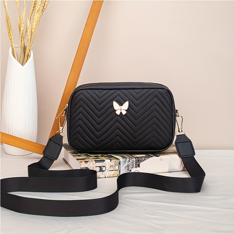 

Elegant Women's Crossbody Bag With Butterfly Emblem, Chic Quilted Stitching, Detachable Shoulder Strap, Versatile Small Square Bag For Phone/camera
