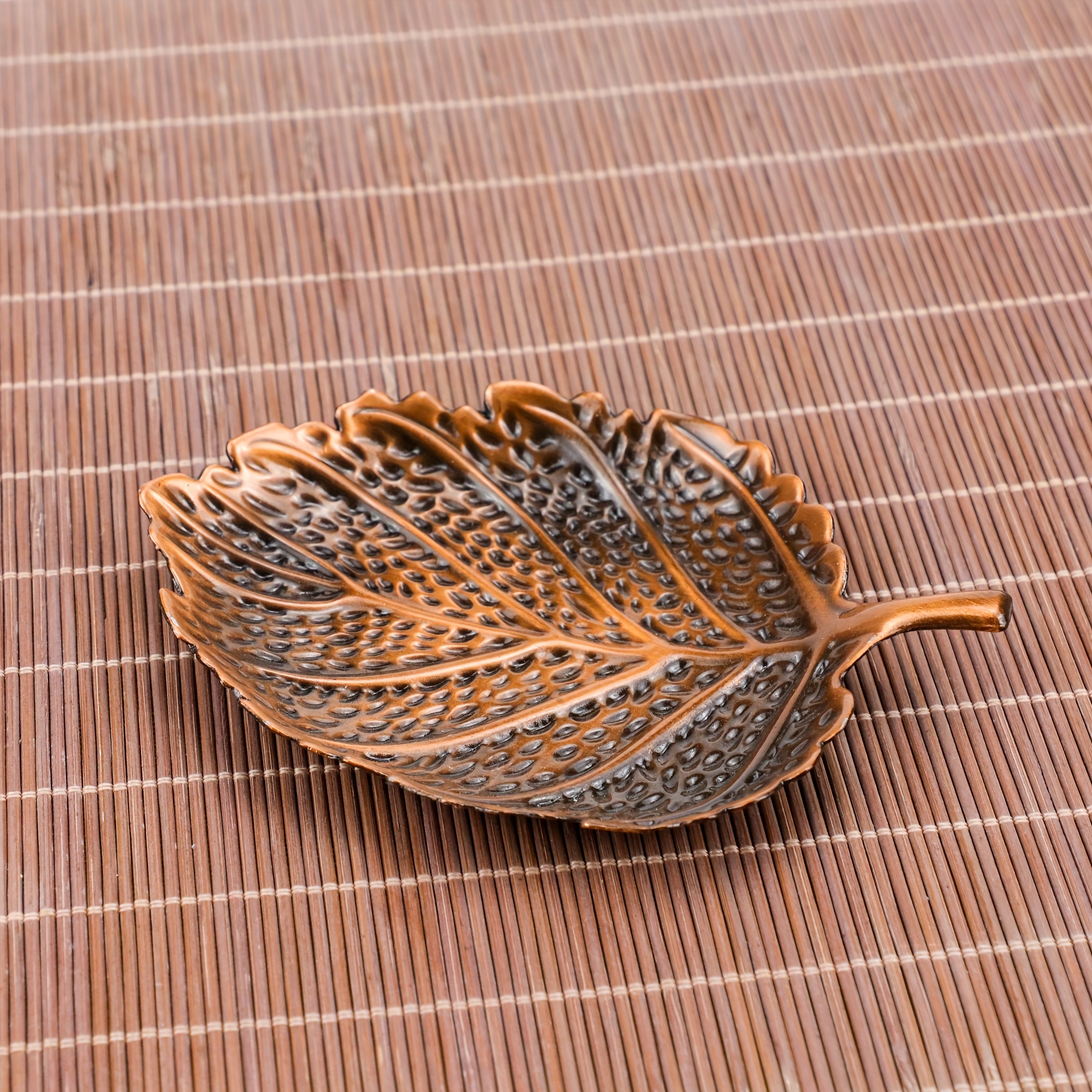 1pc Copper Leaf Coaster & Incense Holder - 2-in-1 Alloy Trinket Tray For Home Decor (non-food Contact)