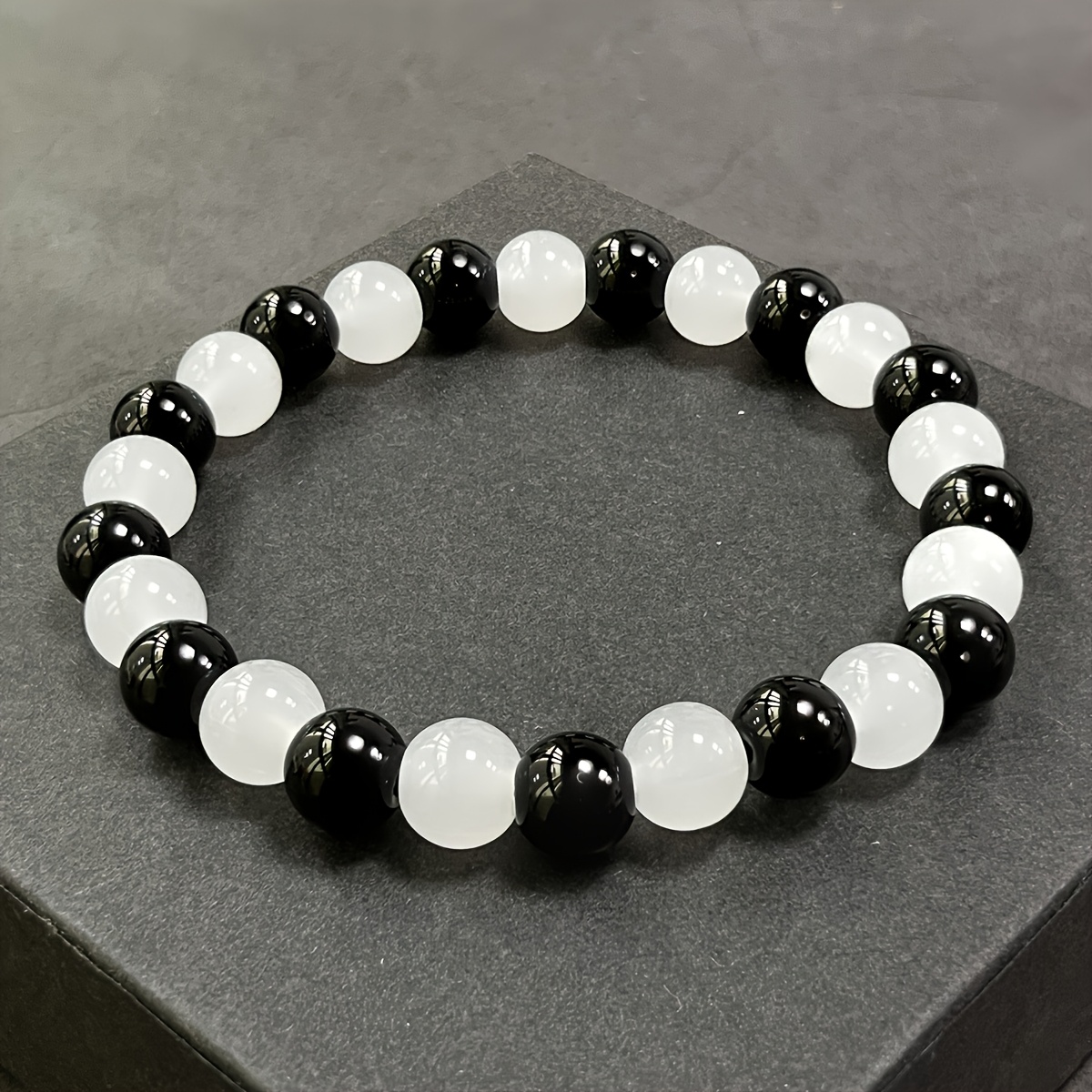 TEMU 1pc Elegant And Stylish Women's Bracelet, Attracting Love & , Exquisite Light Luxury Accessory For Women, Handcrafted With 8mm Obsidian And