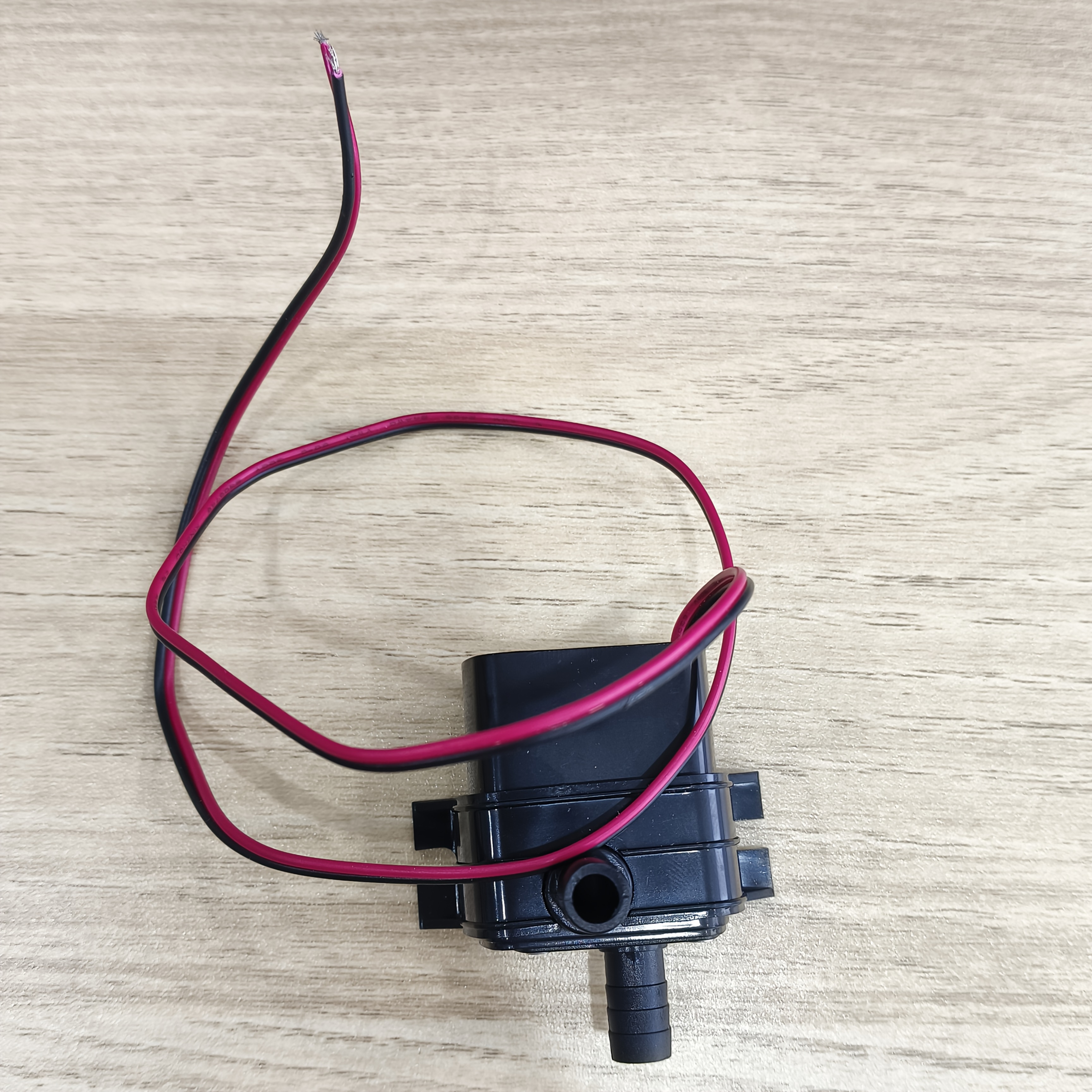 TEMU 1pc 12v Mini Water Pump, Brushless Submersible Water Pump For Aquarium, Fountain, Diy Water Cooling System