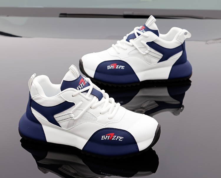 Tenis para correr para hombre con malla transpirable, ligeros y cómodos, suela de PVC antideslizante, diseño en azul marino y blanco, cierre de agujetas, ideales para uso casual y deportivo, zapatos para correr en verano, tenis modernos, suela de PVC duradera