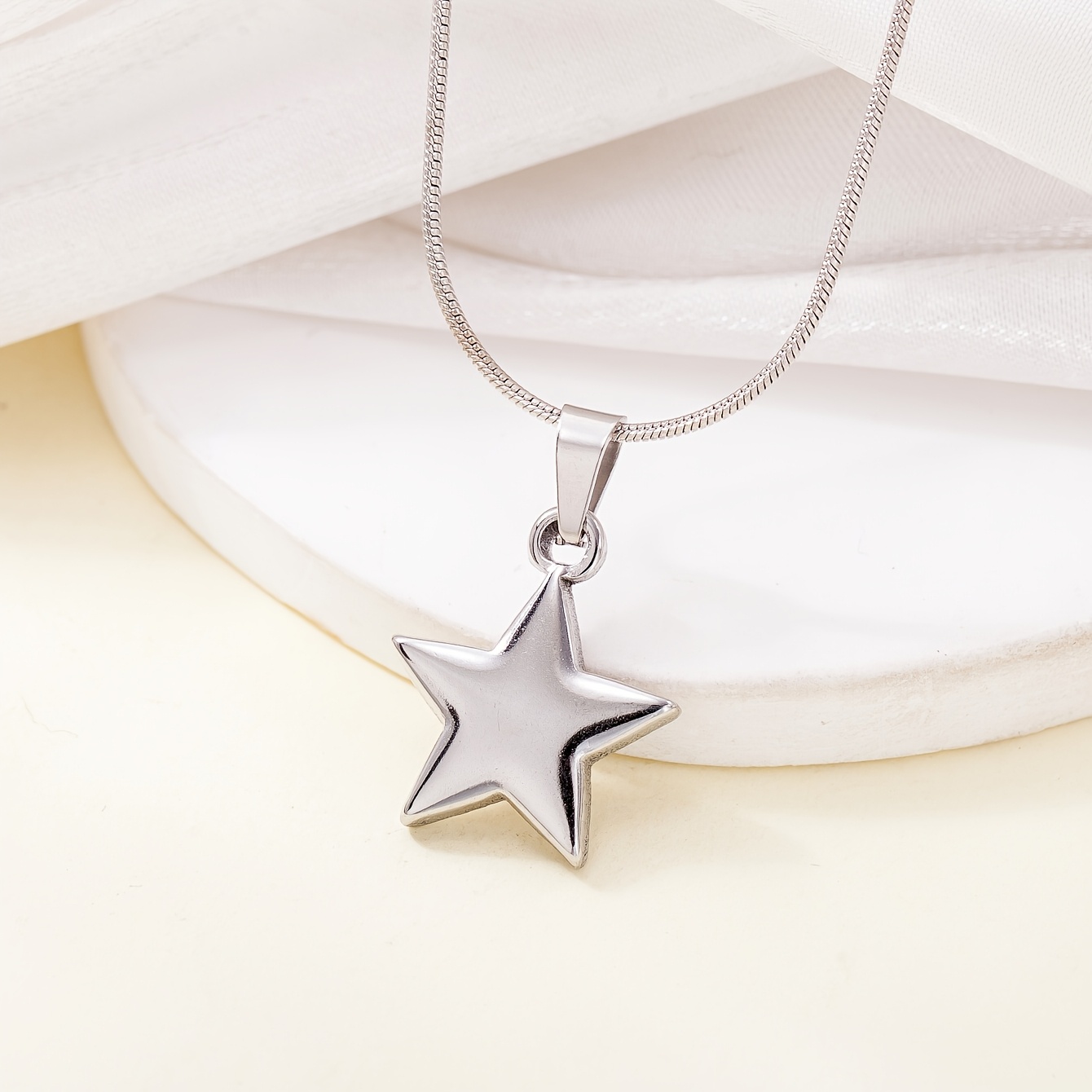 TEMU 1pc Stainless Steel Pendant Necklace, Cute Five-pointed , Golden And Silvery, Suitable For Daily Wear, Ideal As A Gift For Birthdays, Couples,