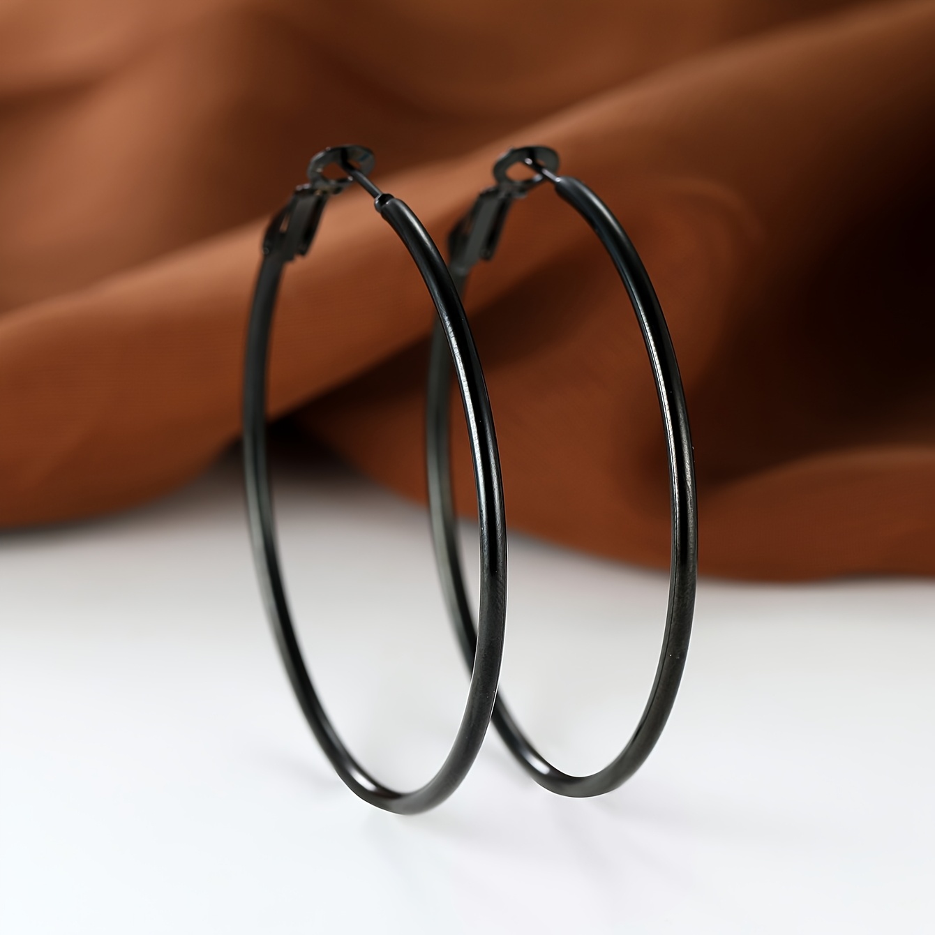 TEMU ANGOL 1 Paire de Boucles d'Oreilles Noires Brillantes pour Femmes, Classiques, Faciles, Élégantes, Exquises, Tendance, Luxueuses, , Luxe Léger,