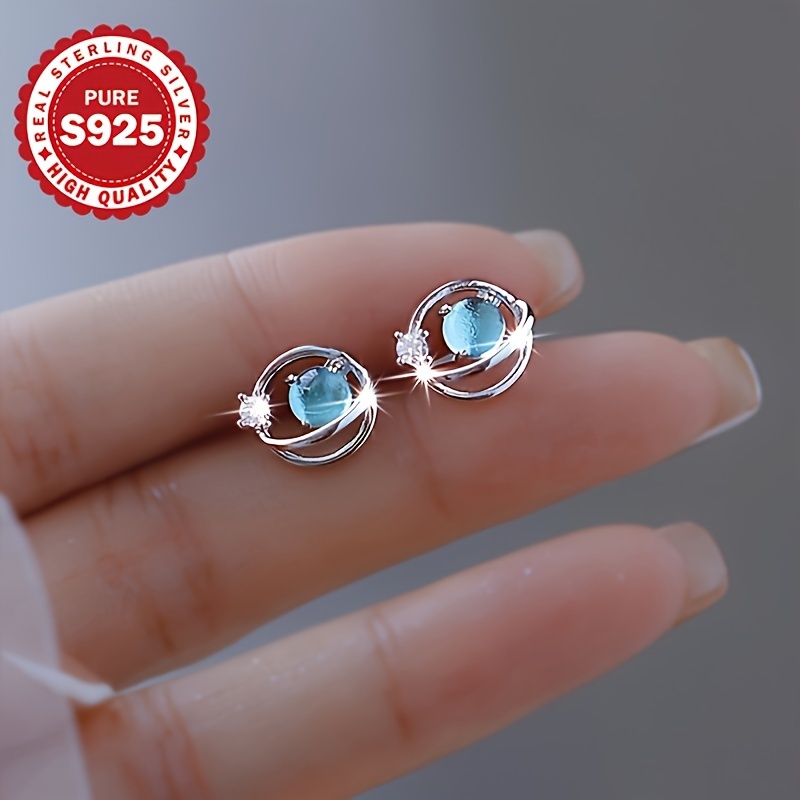 

Pair Of Women's Fashion Stud Earrings S925 Silver Hollow Round Moonlight Blue Stud Earrings, Set With Zirconia, Simple, Exquisite, Cute, Extremely Low Allergy 1.4g, For , Great Gift For Women