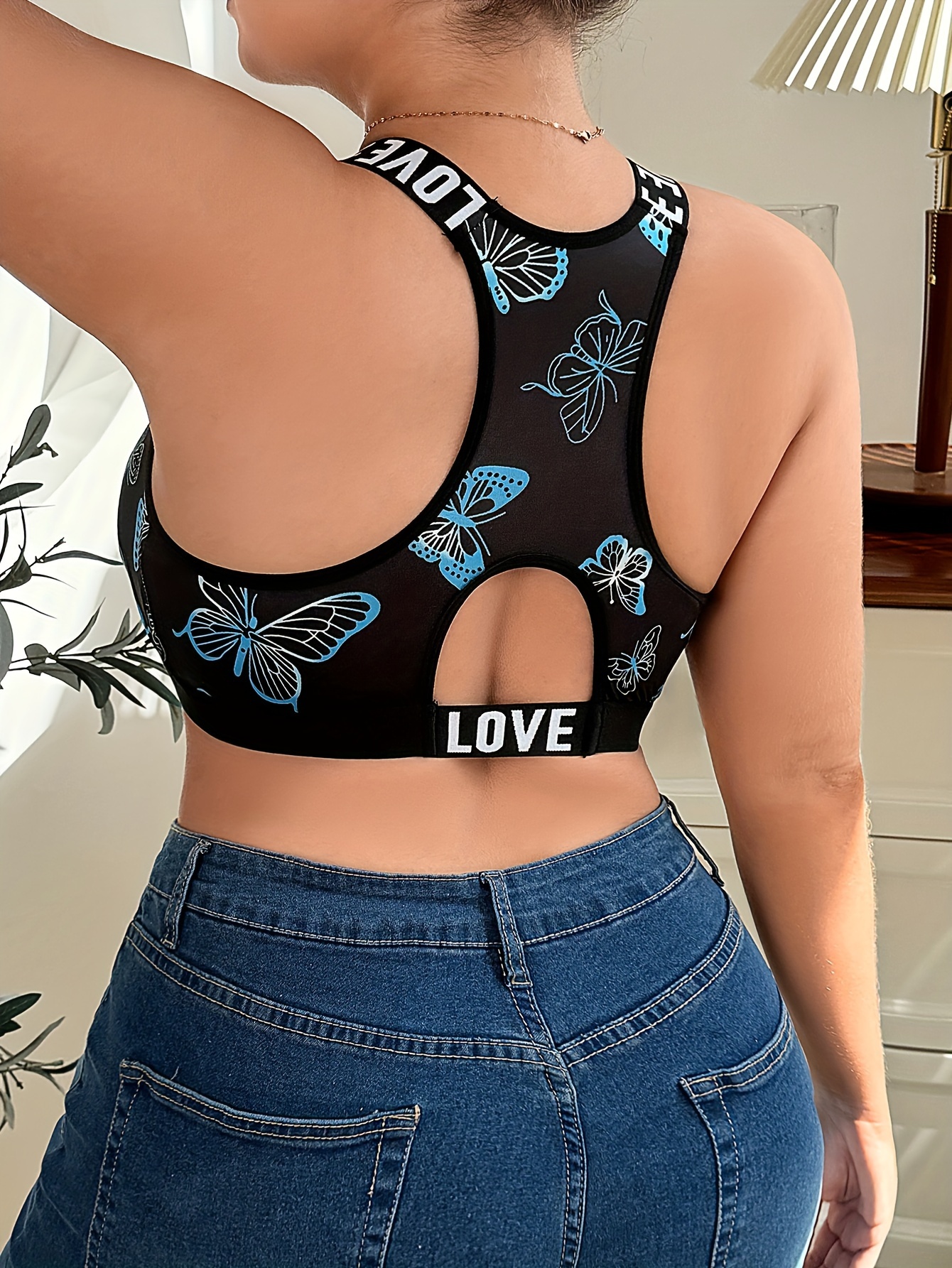 Plus Size Women'S Bra - No Underwire, Breathable Mesh with Vibrant Butterfly Print, Adjustable Straps, Medium Stretch, Ideal for Casual Attire, Comfortable Undergarment | Vibrant Print Top | Breathable Fabric
