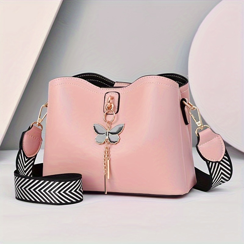 

2024 Summer Chic Women’s Crossbody Shoulder Bag - Pink Synthetic Leather With Golden-tone Zipper, Black & White Geometric Strap, Magnetic Closure, For Use