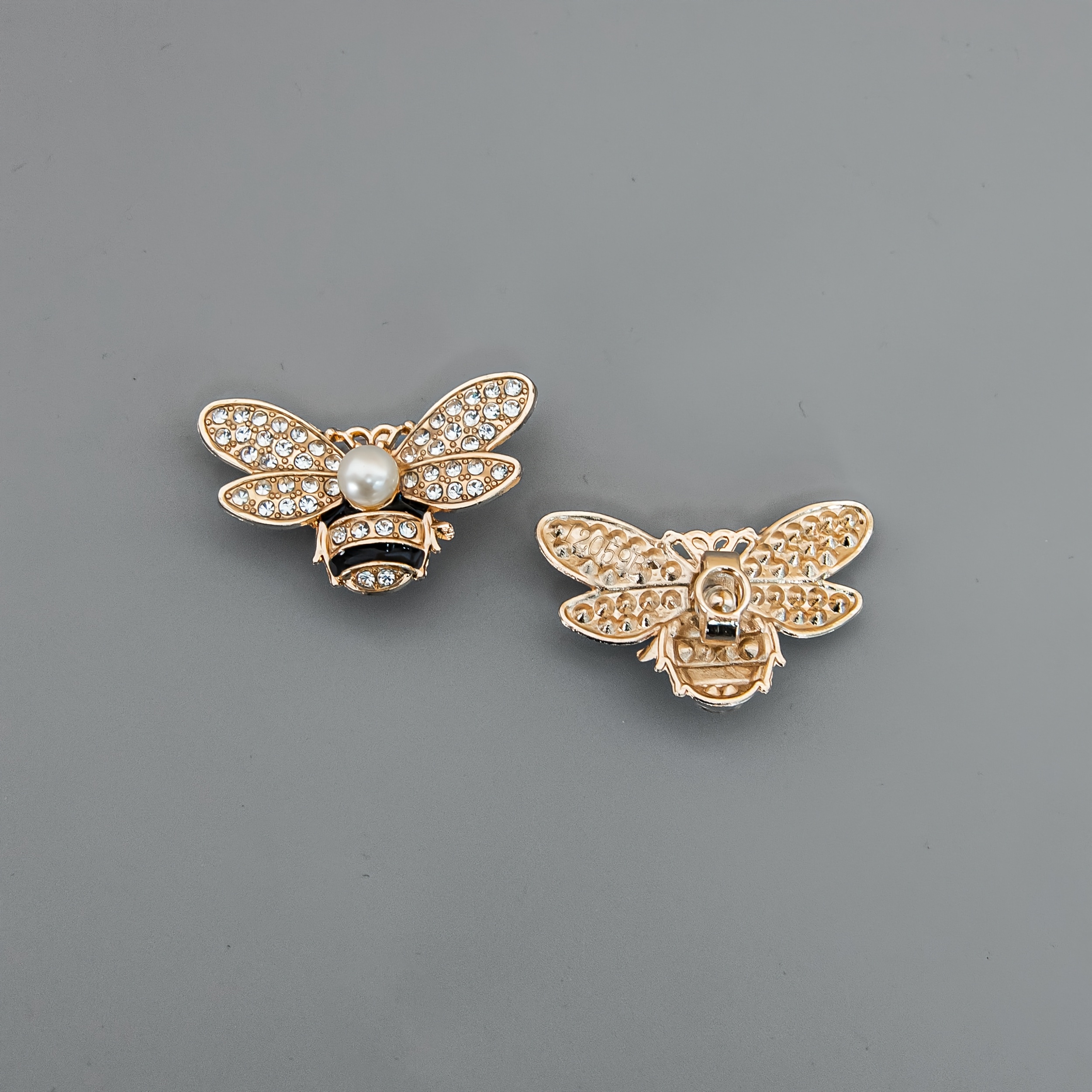 E-shop Ein Paar Abnehmbare Exquisite Kleine Bienen Funkelnde Strass Perlen Besetzte Flügel Dekoration Schuh Charms Schnürsenkel Schnalle Zinklegierung
