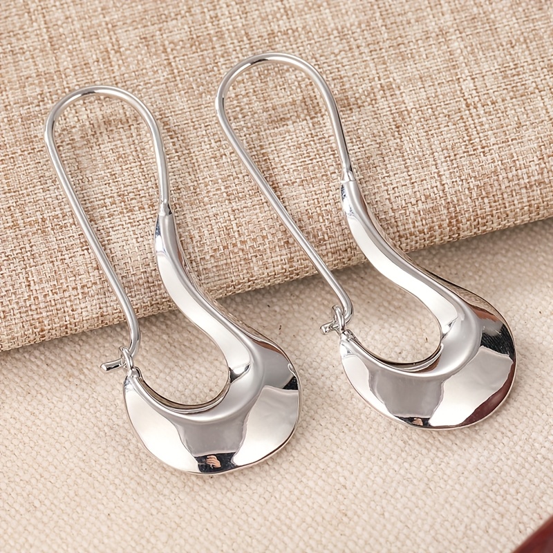 TEMU Boucles d'oreilles style froid argentées de faucille, élégantes et sexy, parfaites pour les accessoires quotidiens des femmes et d'anniversaire