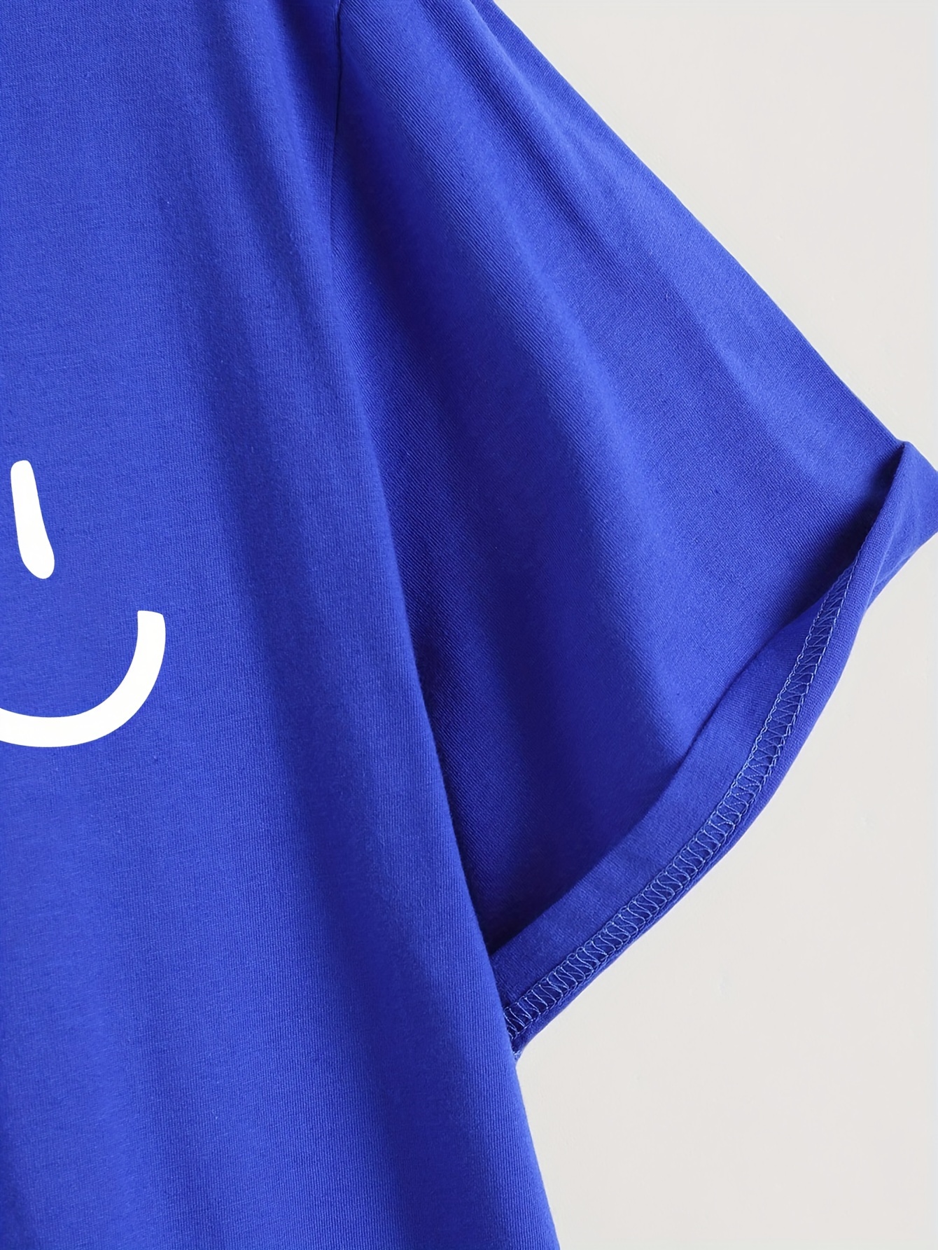 Men's 100% Cotton White T-Shirt with joyful Face Print - Minimalist Round Neck Short Sleeve Casual Casual Attire, Soft Breathable Fabric, Left Chest joyful Face Design, Minimalist White Tee for Men, Versatile for Casual & Formal Outfits, Hand Washable, Regular Fit, Plain White with joyful Face Graphic, Smooth Texture, No Stretch Fabric, Basic Style for Layering, Suitable for Casual Attire, Round Neck T Shirt for Men, T Shirt for Men High Quality, Funny T Shirts,