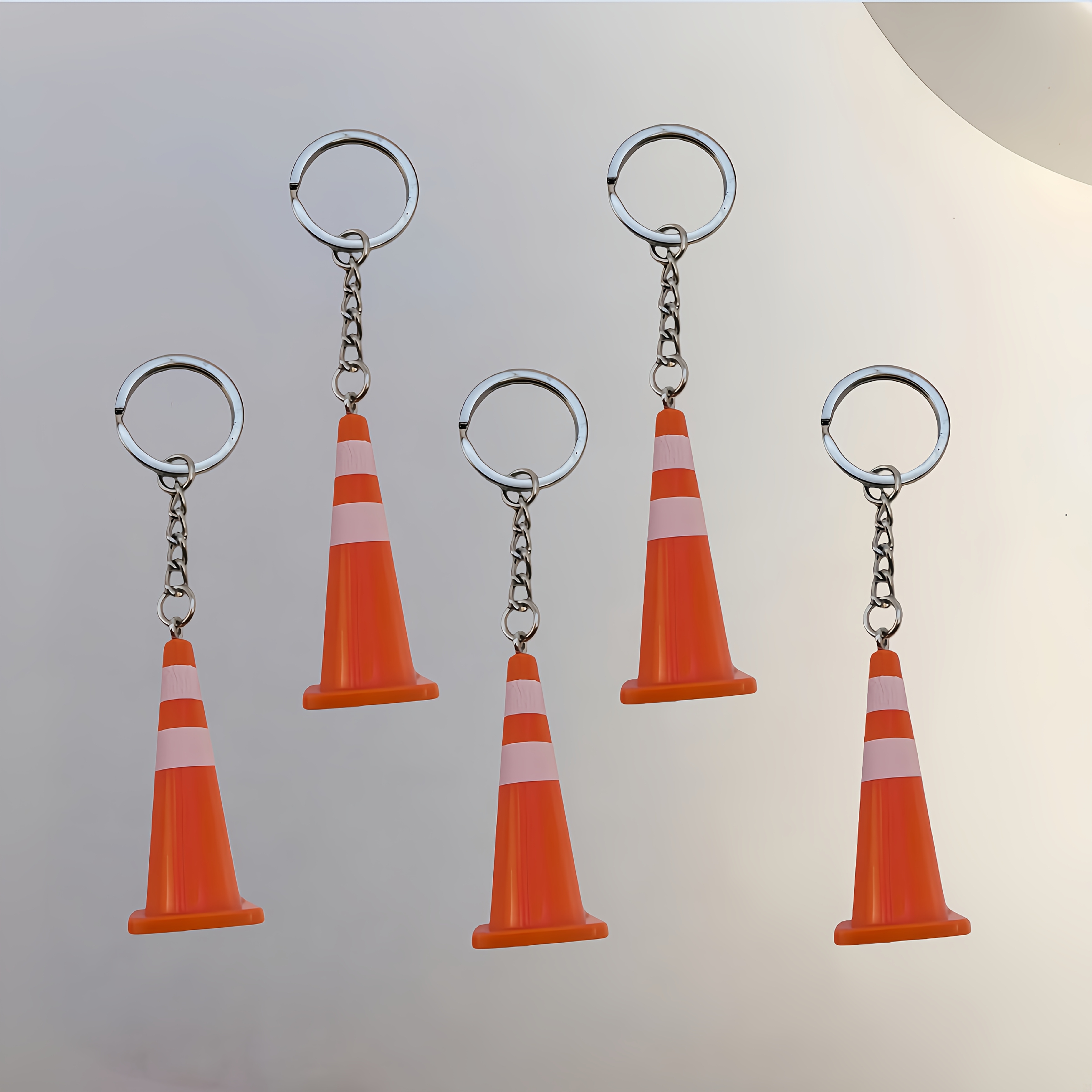 TEMU Llavero grande con diseño de cone naranja, llavero /decorativo para coche ideal para carteras, mochilas, bolsos y manojeras. Adorno para auto o
