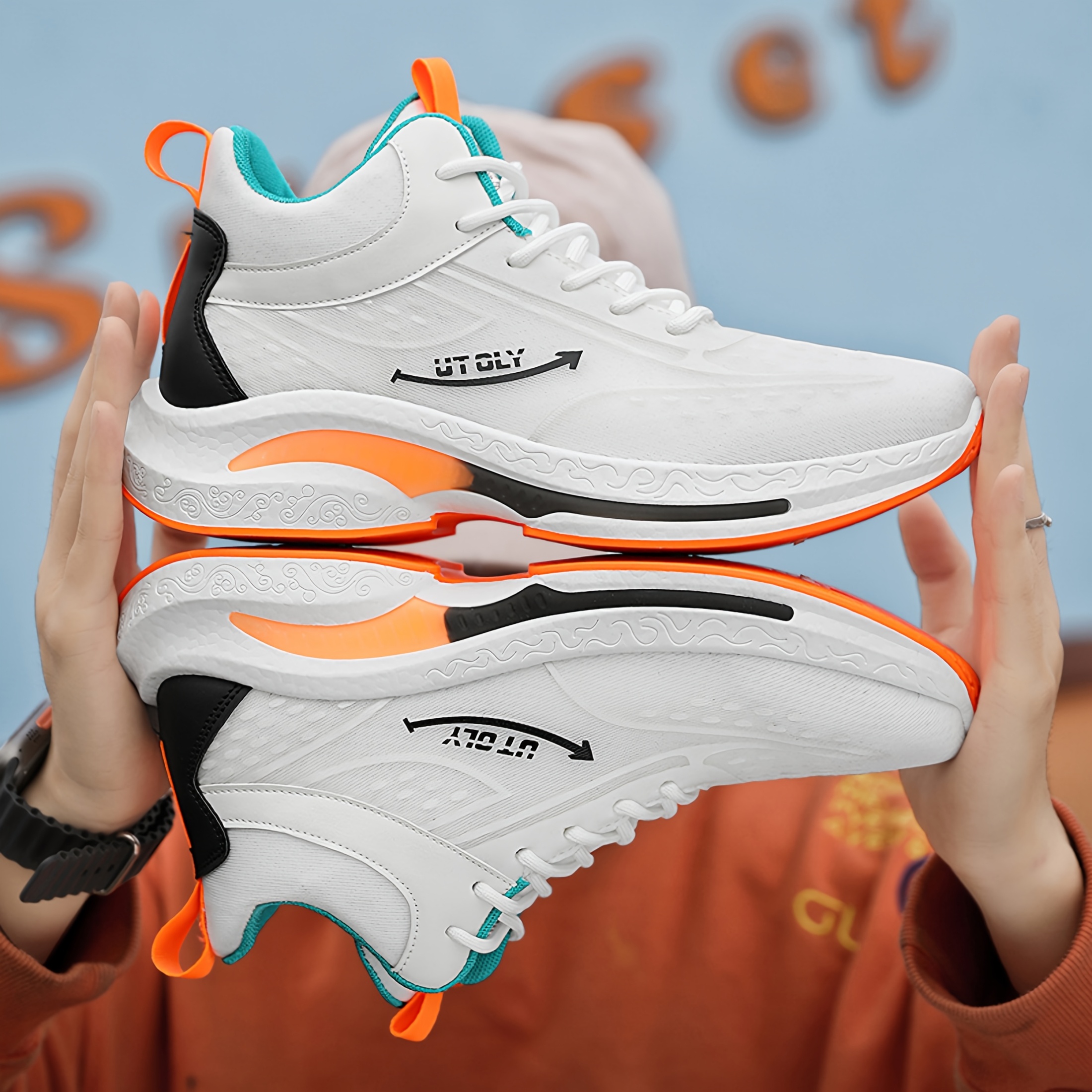 Tenis de basquetbol para hombres, con cuello alto, fabrica transpirable, suela de PVC antideslizante, diseño con cordones para uso casual y atlético, color negro con acentos amarillos, cómodos para todas las temporadas