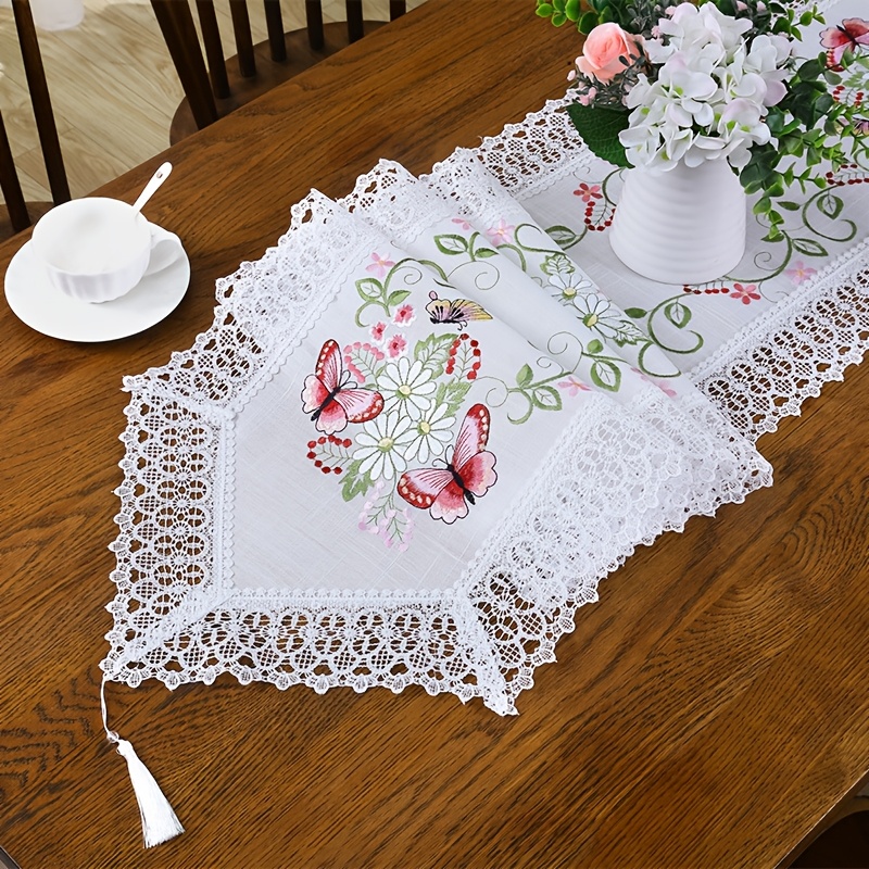 

1pc Chemin de table en polyester brodé de fleurs, tissé en rectangle, avec un design en dentelle délicate, pour , , , les fêtes , les et la décoration de -