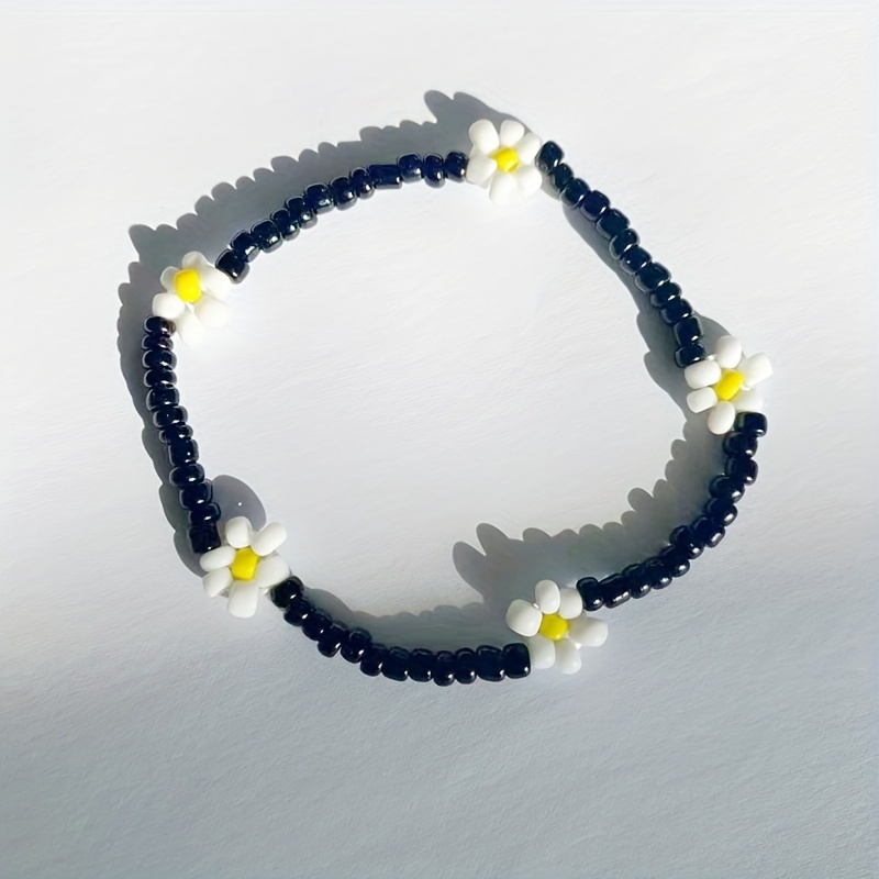 Boho Style Women's Beaded Flower Bracelet for Spring/Summer