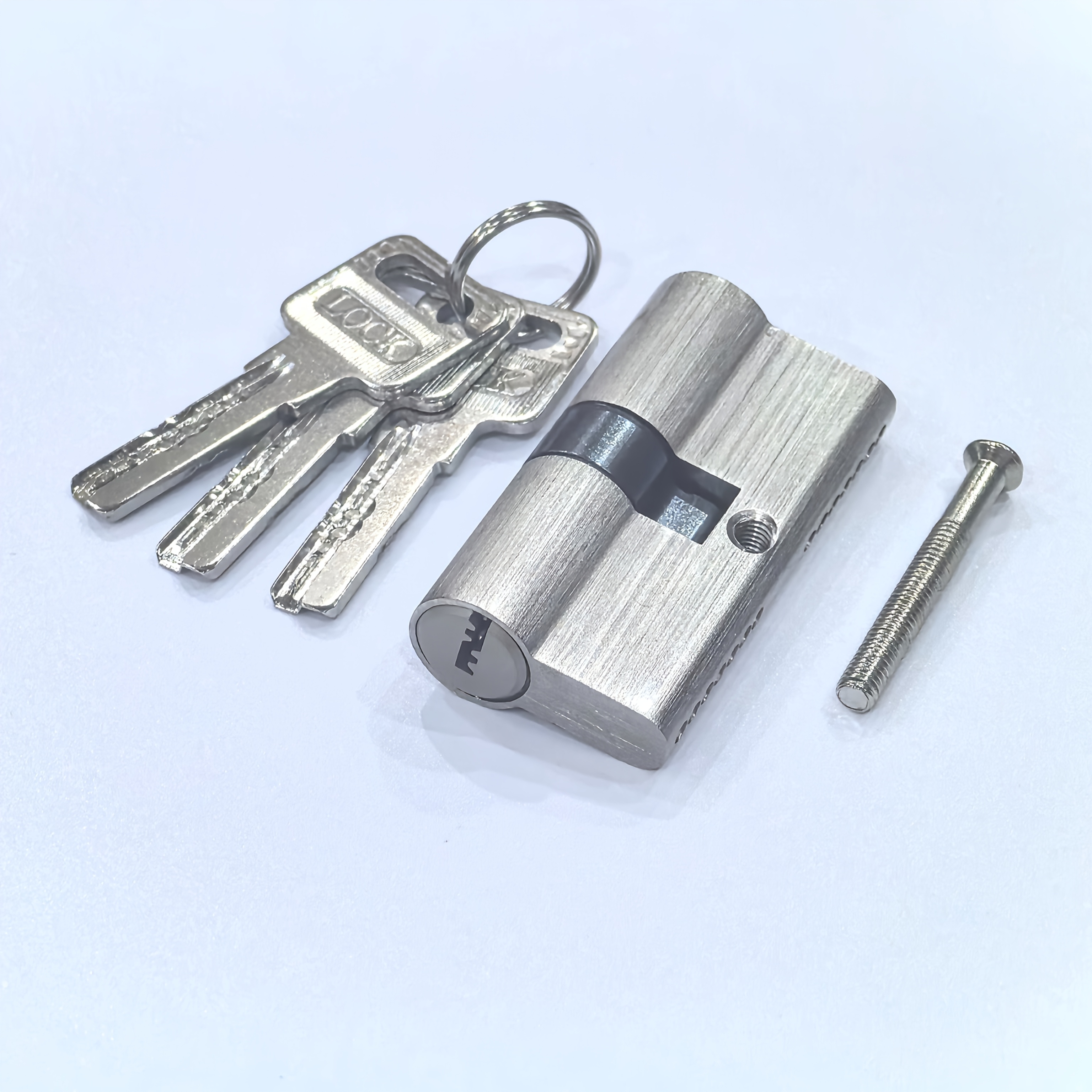 Image of 1pc European Standard Lock Cylinder With 3 Keys, 2.36in/1.26in Length, Large Size Knob Lock Cylinder, Suitable For Office Doors, Room Doors, Etc., Secure And Durable, . Home Door Lock