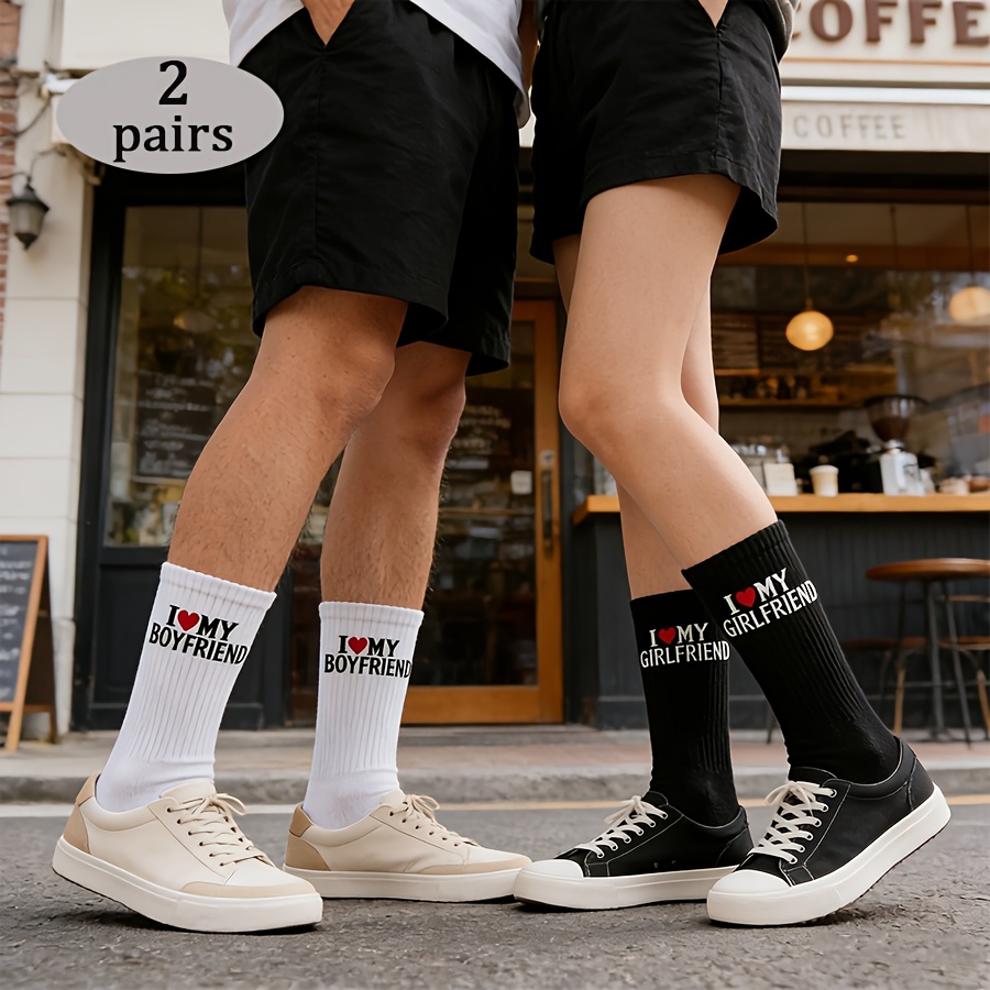 E-shop 2/6 Paar Frühlings- Sommerkarneval Süße Paar-Mittelschaftsocken, Lange Socken für Männer Frauen, Herz- Buchstabendruck + Schwarz-Weiße Socken,