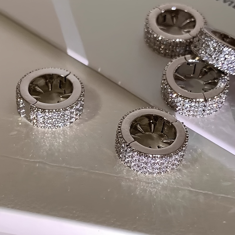 vintage inspired round   hair clip   alloy   with sparkling crystals   bangs and side styling women   accessory   hair accessories details 2