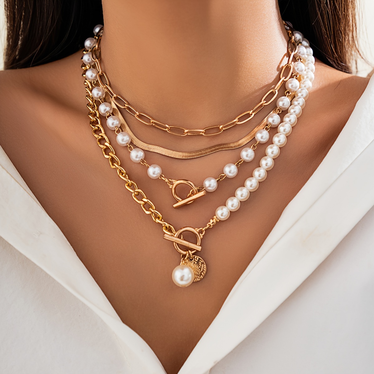 

4pcs Fashionable Elegant Simple Round Sequin Pendant Pearl Necklace Set For Women' And Party Wear