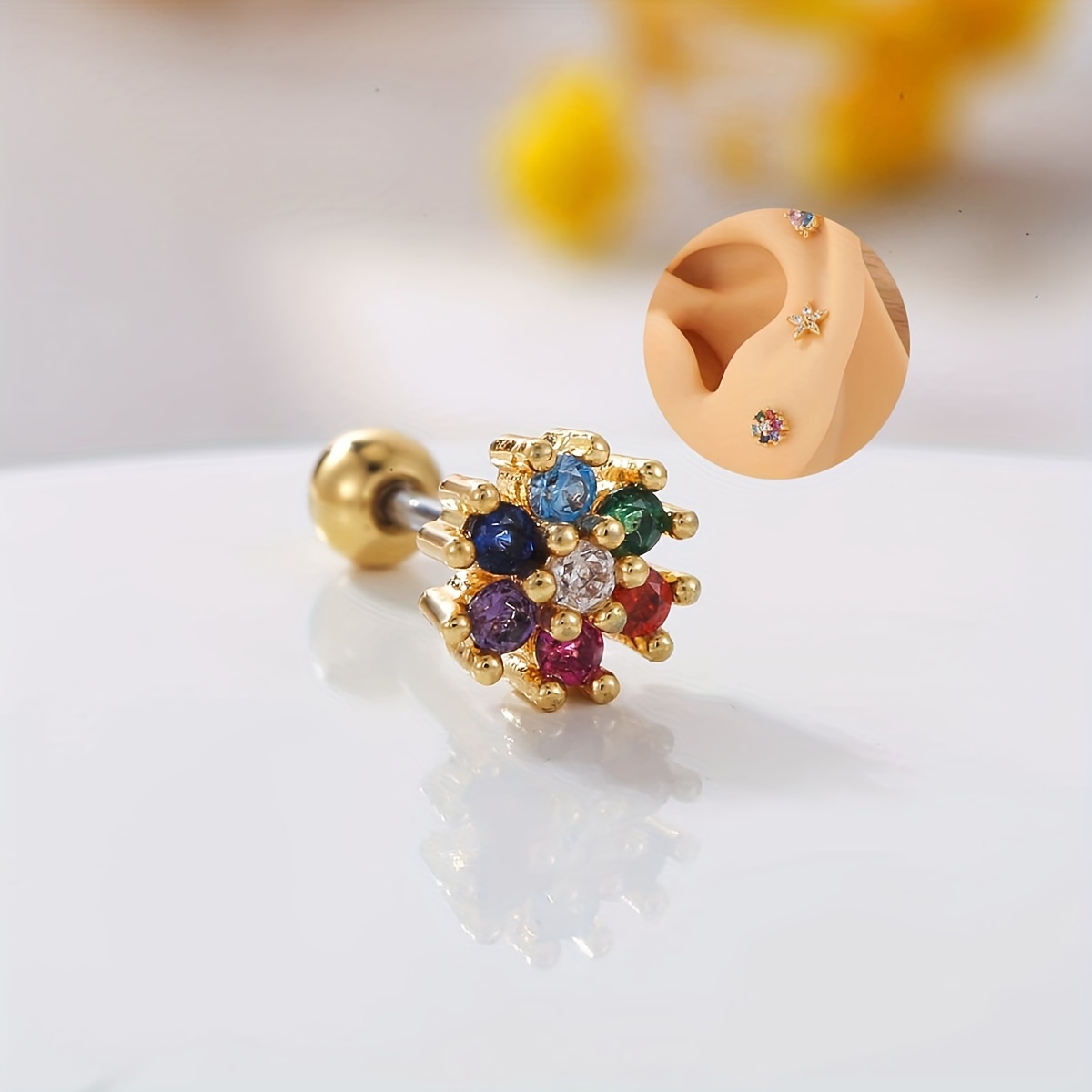 

1pc boucles d'oreilles clous en acier inoxydable avec zircone colorée et brillante incrustée, motif floral, design de niche pour le perçage des oreilles.