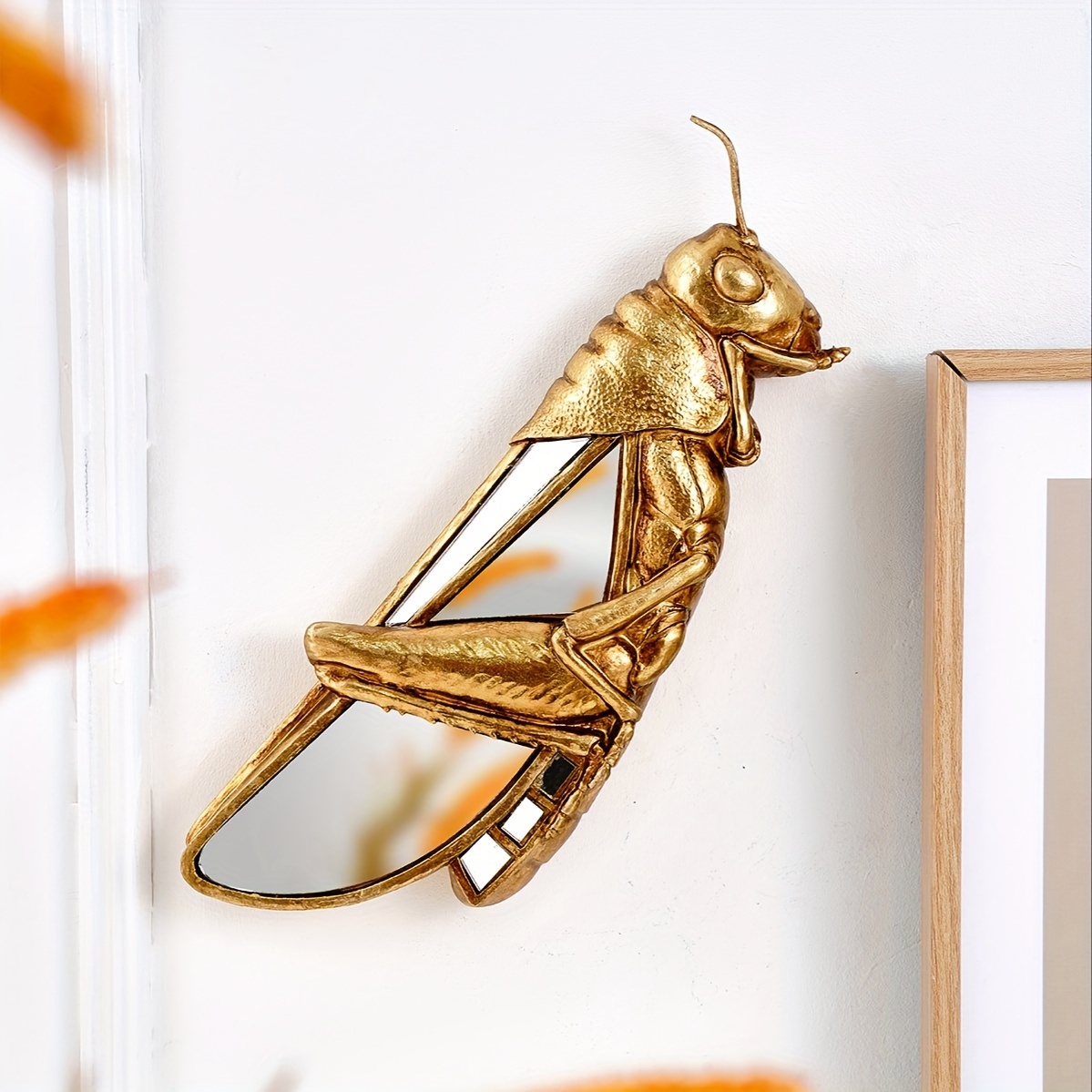 

Creative Resin Locust-shaped Wall Hanging With Mirror Inlay, Unique Artistic Decor For Home, Hotel, Restaurant - No Power Needed, Featherless, Occasion - 1pc