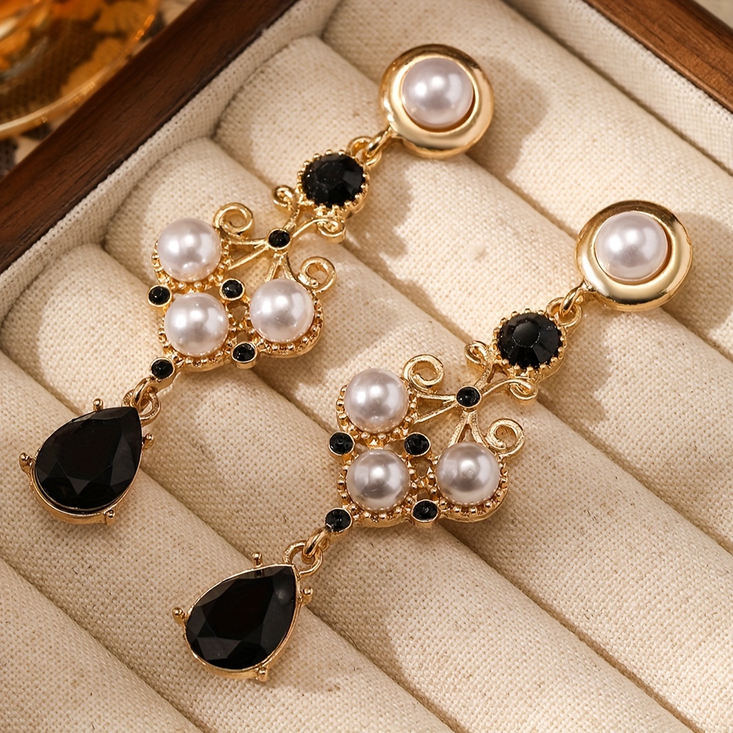 

1 Pair Of Vintage Chandelier Dangle Earrings, Plated, Black Rhinestone & Faux Pearl, Fashionable Western Style, Long Metal Drop Earrings For Women