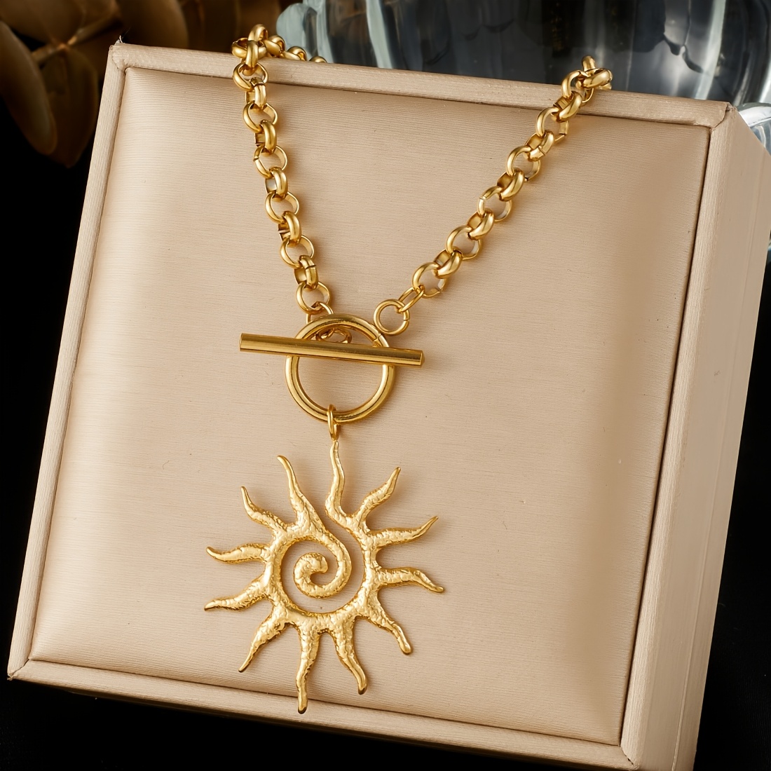 TEMU Collier Rétro à Boucle de Soleil pour Femme, Chaîne Épaisse en Acier Inoxydable Plaqué Or 18k, Chaîne de Clavicule, Pendentif Totem du Soleil au