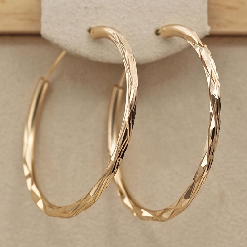 TEMU Minimalistische strukturierte große Creolen für Damen – Täglicher Tragekomfort, Party, Urlaub, Dating, Geschenk – Elegante goldene Creolen
