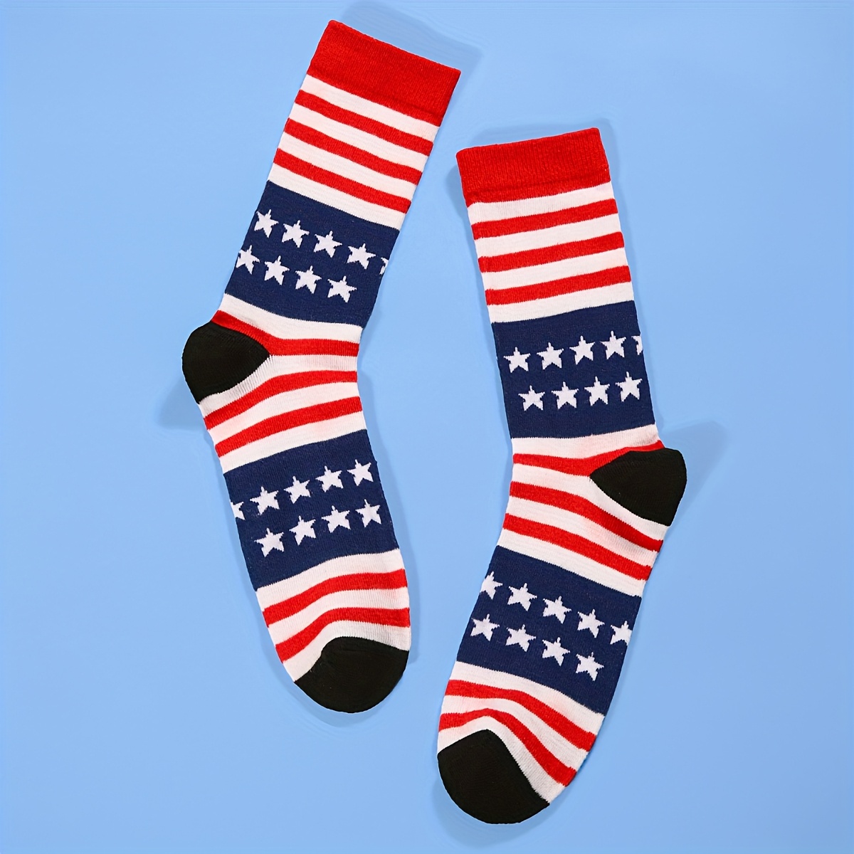 1pair Of Unisex Star-striped Red And Contrasting Mid-calf Socks Suitable For