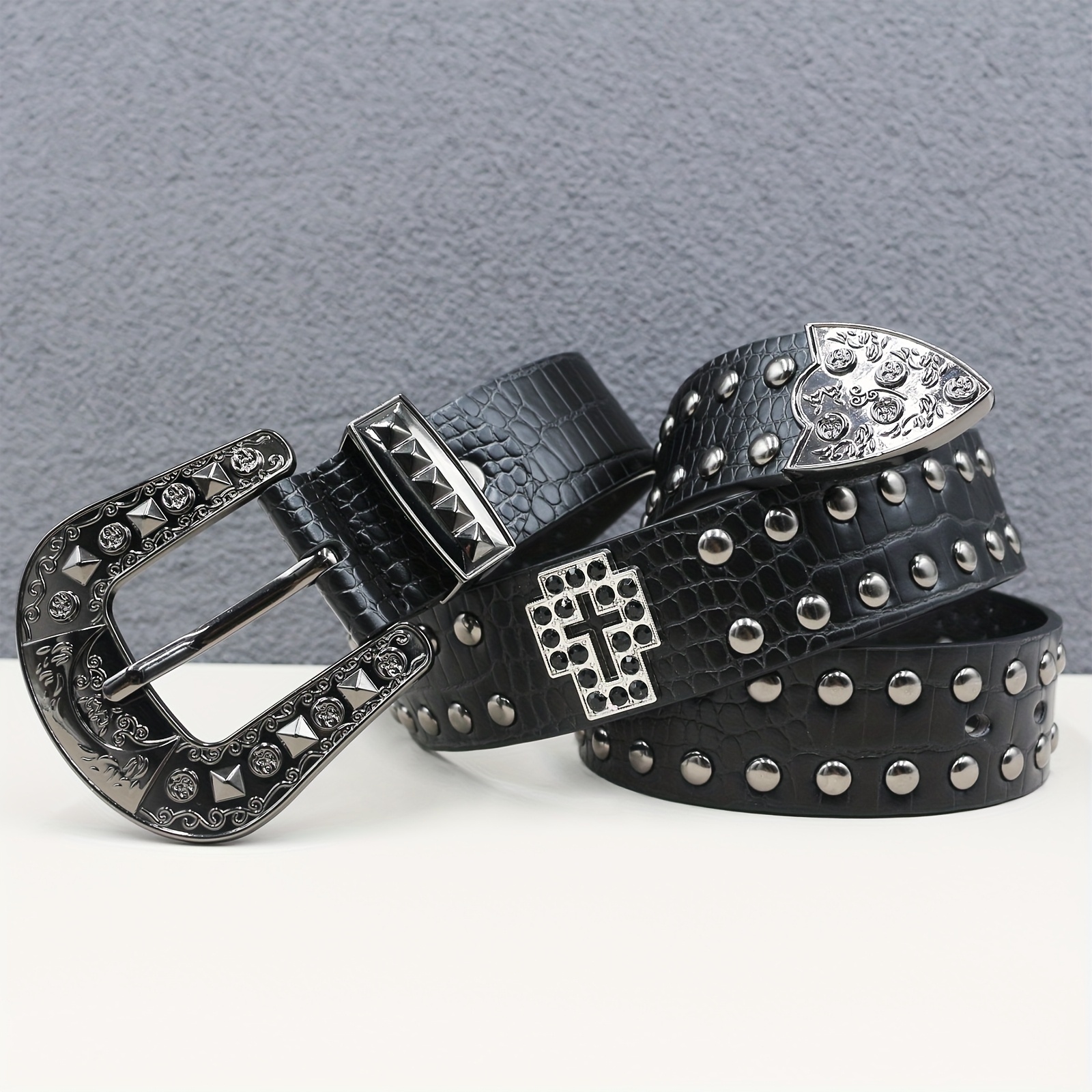 vintage style, y2k aesthetic punk rock belt - black faux  display picture 3