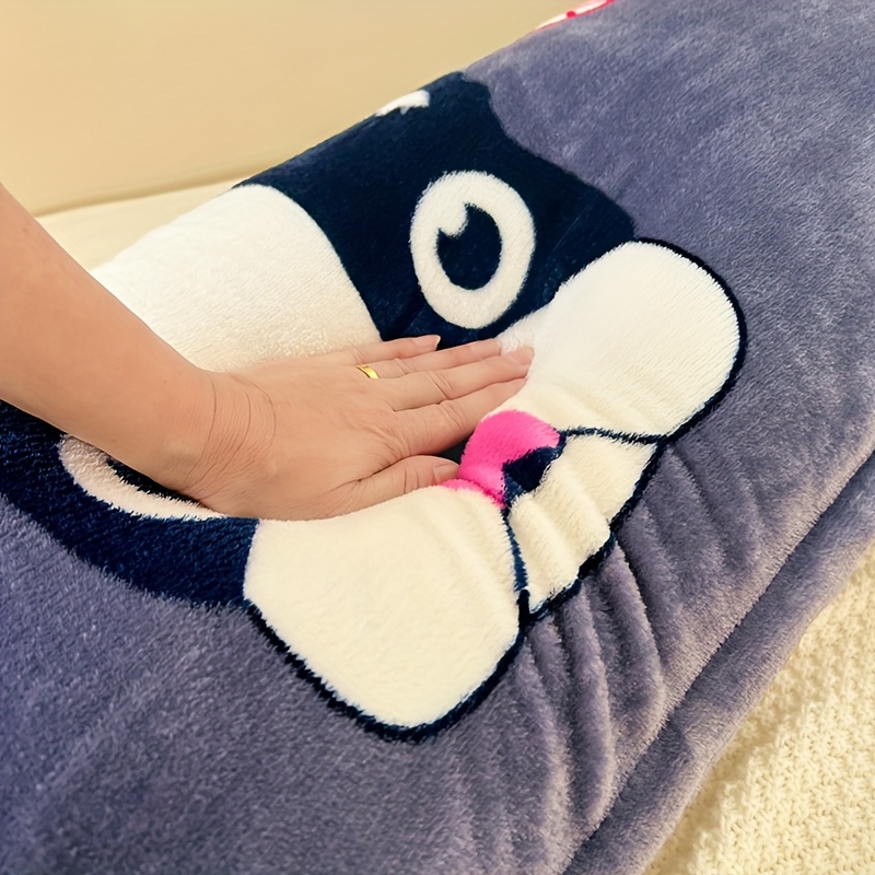 cartoon dog print plush pillowcase soft flannel polyester zippered closure machine washable     ideal for couples bedroom decor Product details 4