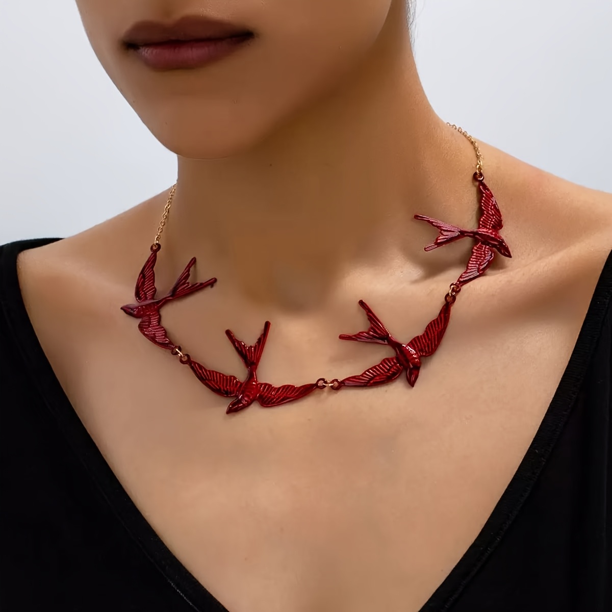 E-shop Einfache elegante, vielseitige rote Vintage-Halskette in Form einer glückbringenden , geeignet für den , auch als Geschenk für Familie, Freunde,