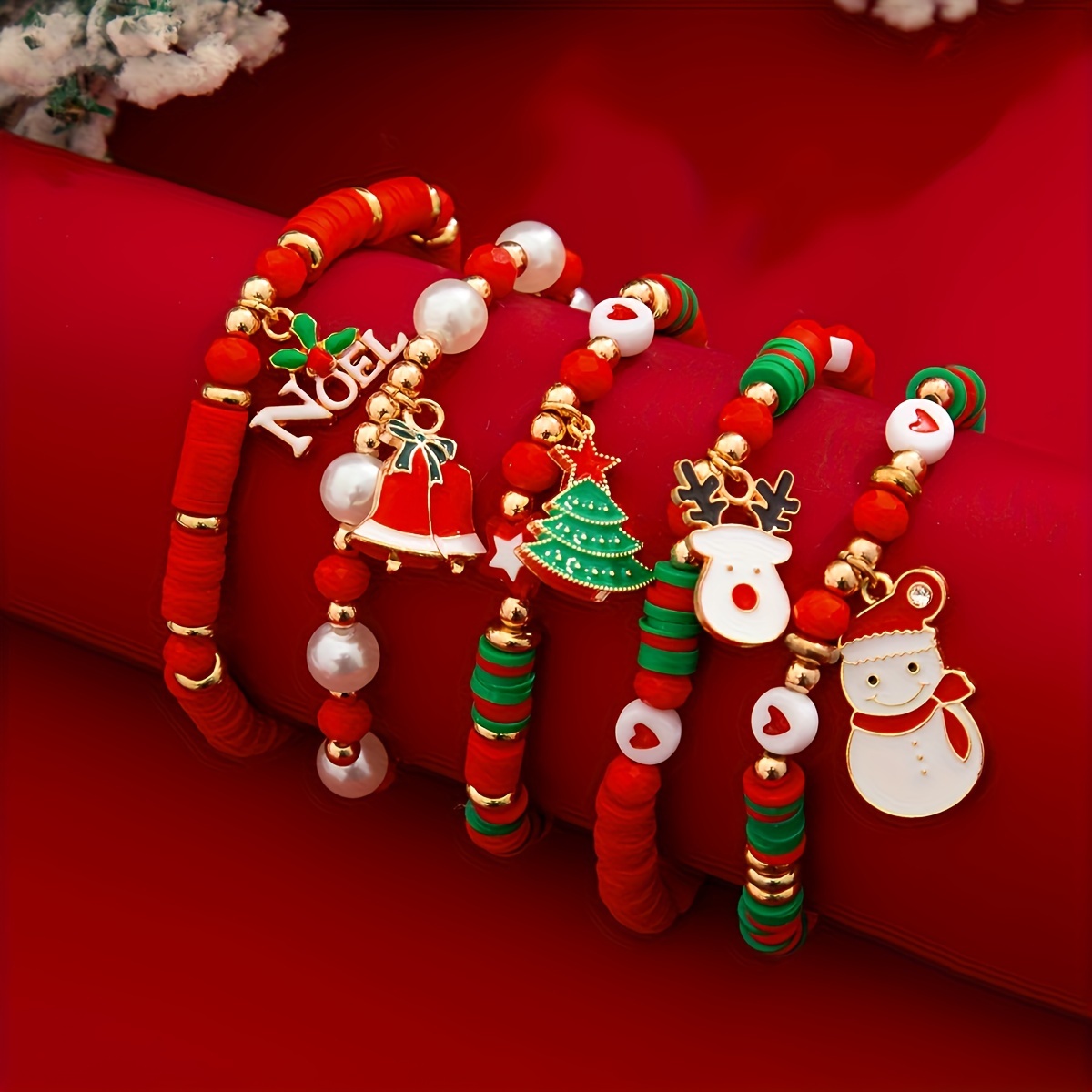 

5pcs Christmas Charm Bracelet Set - Soft Clay & Pearl, Snowman, Reindeer, Tree Pendants - Holiday Wear