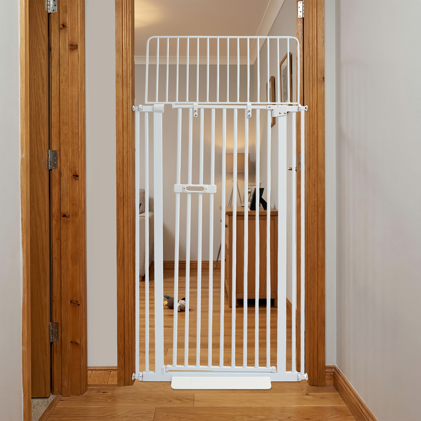 Extra Tall Pet Gate, 135cm Wide Expandable Safety Barrier, With Door And Anti-trip Ramp, For Cats And Dogs, 135 X 75 Cm