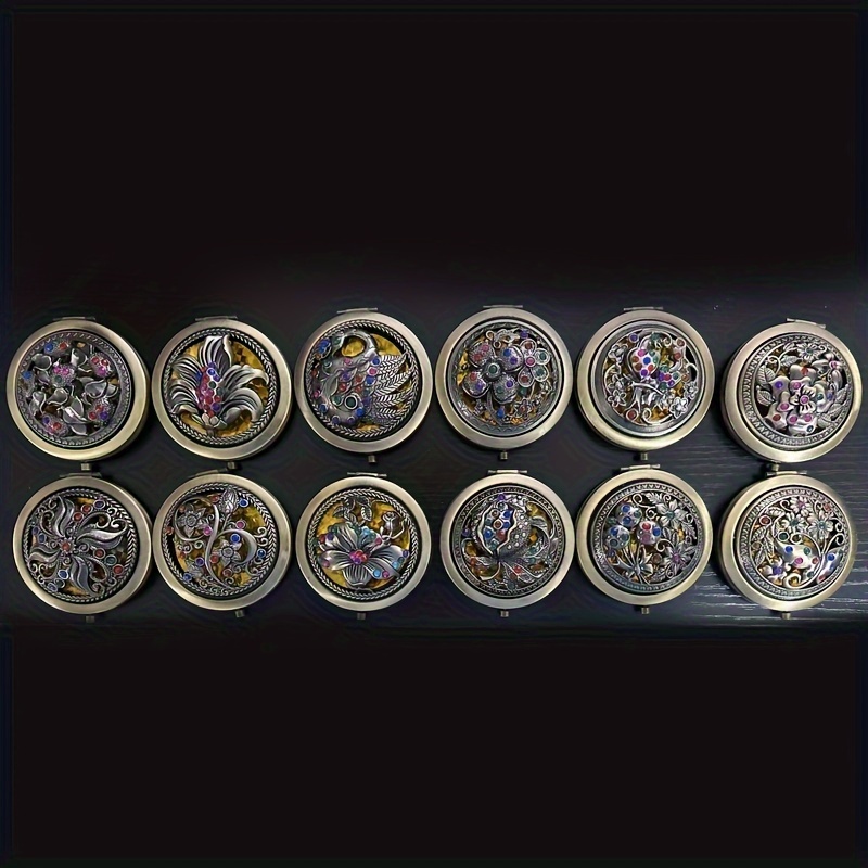 

1pc Vintage Floral Compact Mirror, Metal Frame, Polished , Foldable Glass Surface, Flower Theme, Unscented